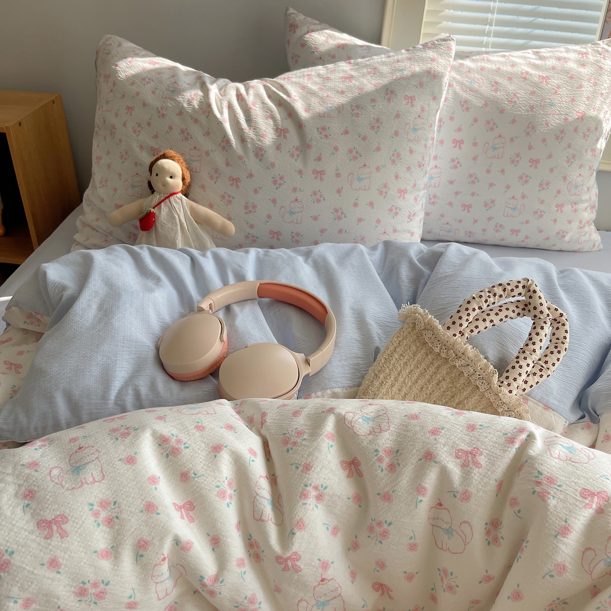 91家纺网 家纺一手货源 找家纺 繁花家居 2026新款木棉双层纱四件套 喵喵花结