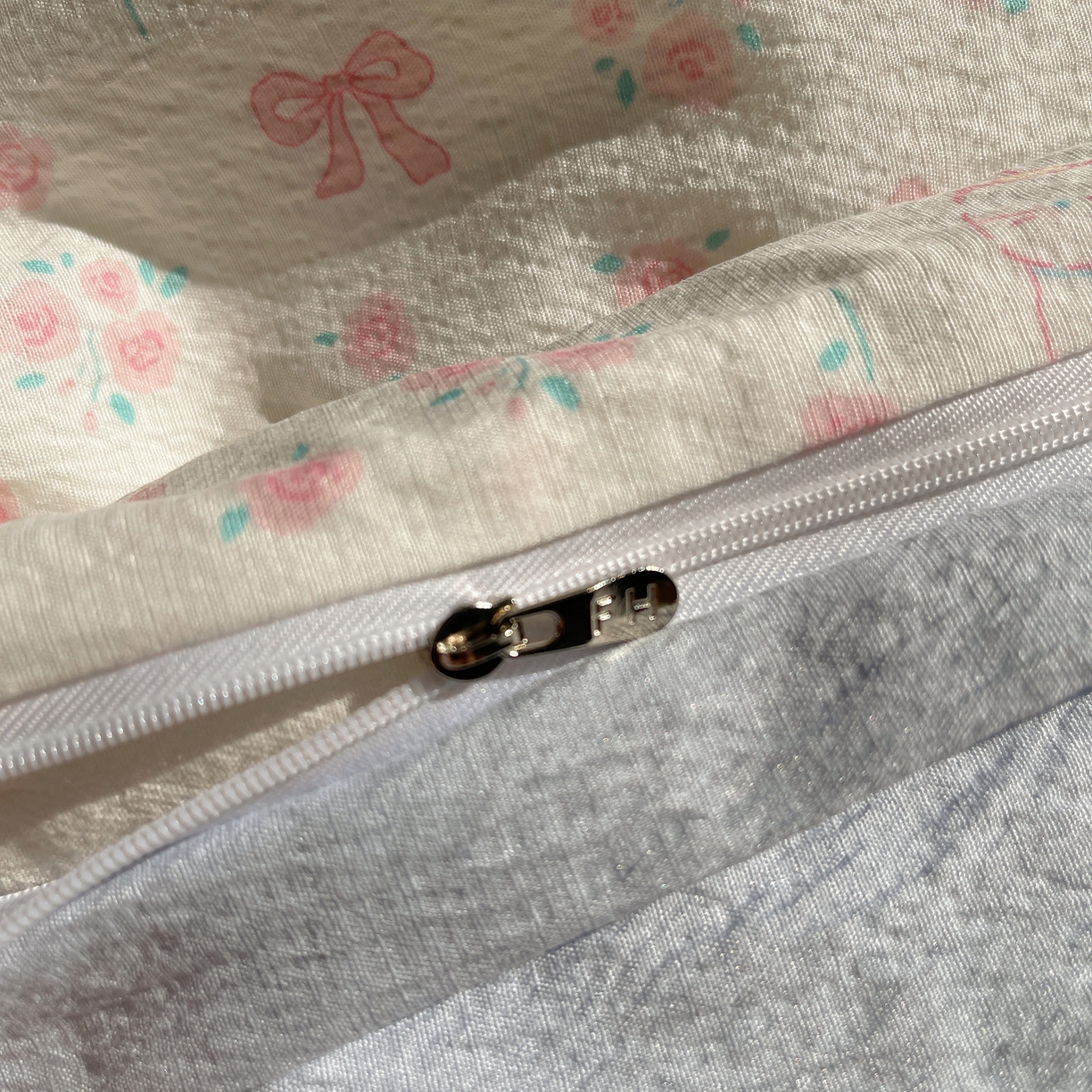 91家纺网 家纺一手货源 找家纺 繁花家居 2026新款木棉双层纱四件套 喵喵花结