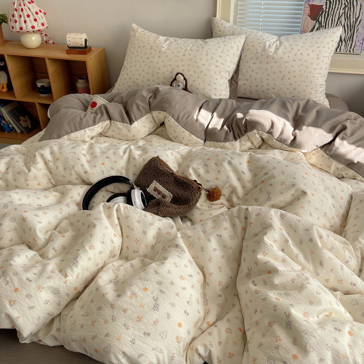 91家纺网 家纺一手货源 找家纺 繁花家居 2026新款木棉双层纱四件套 木与鹿眠