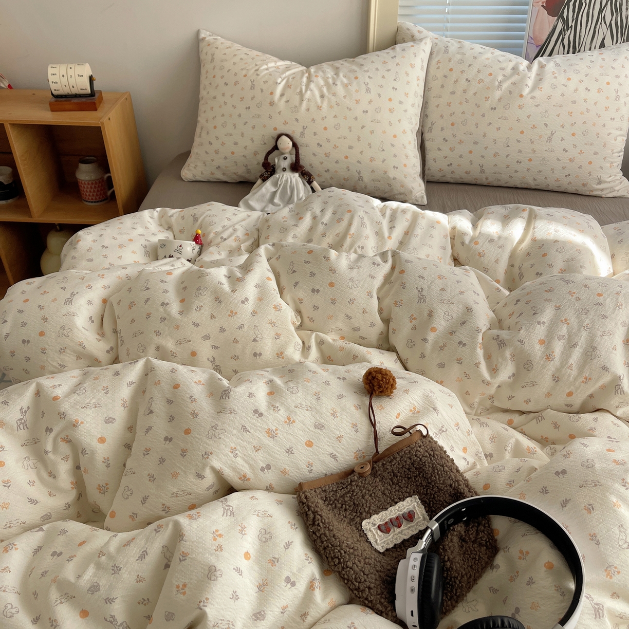 91家纺网 家纺一手货源 找家纺 繁花家居 2026新款木棉双层纱四件套 木与鹿眠