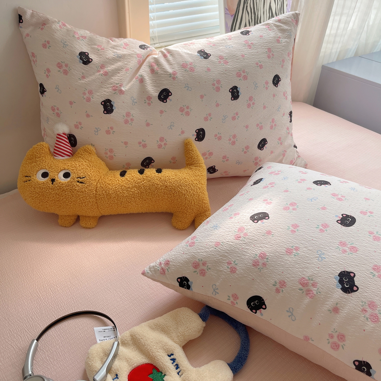 91家纺网 家纺一手货源 找家纺 繁花家居 2026新款木棉双层纱四件套 蔷薇黑猫