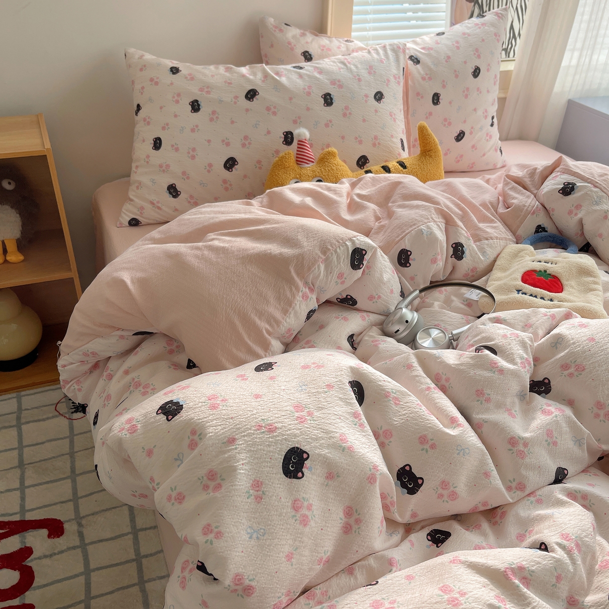 91家纺网 家纺一手货源 找家纺 繁花家居 2026新款木棉双层纱四件套 蔷薇黑猫