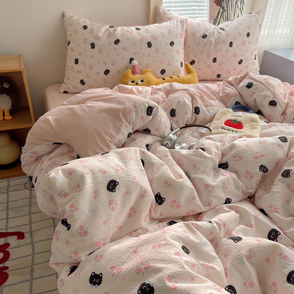 91家纺网 家纺一手货源 找家纺 繁花家居 2026新款木棉双层纱四件套 蔷薇黑猫