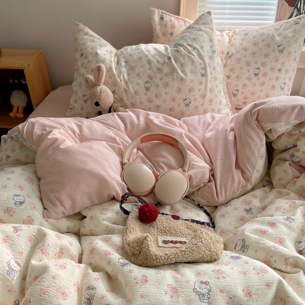 91家纺网 家纺一手货源 找家纺 繁花家居 2026新款木棉双层纱四件套 揉花粉猫