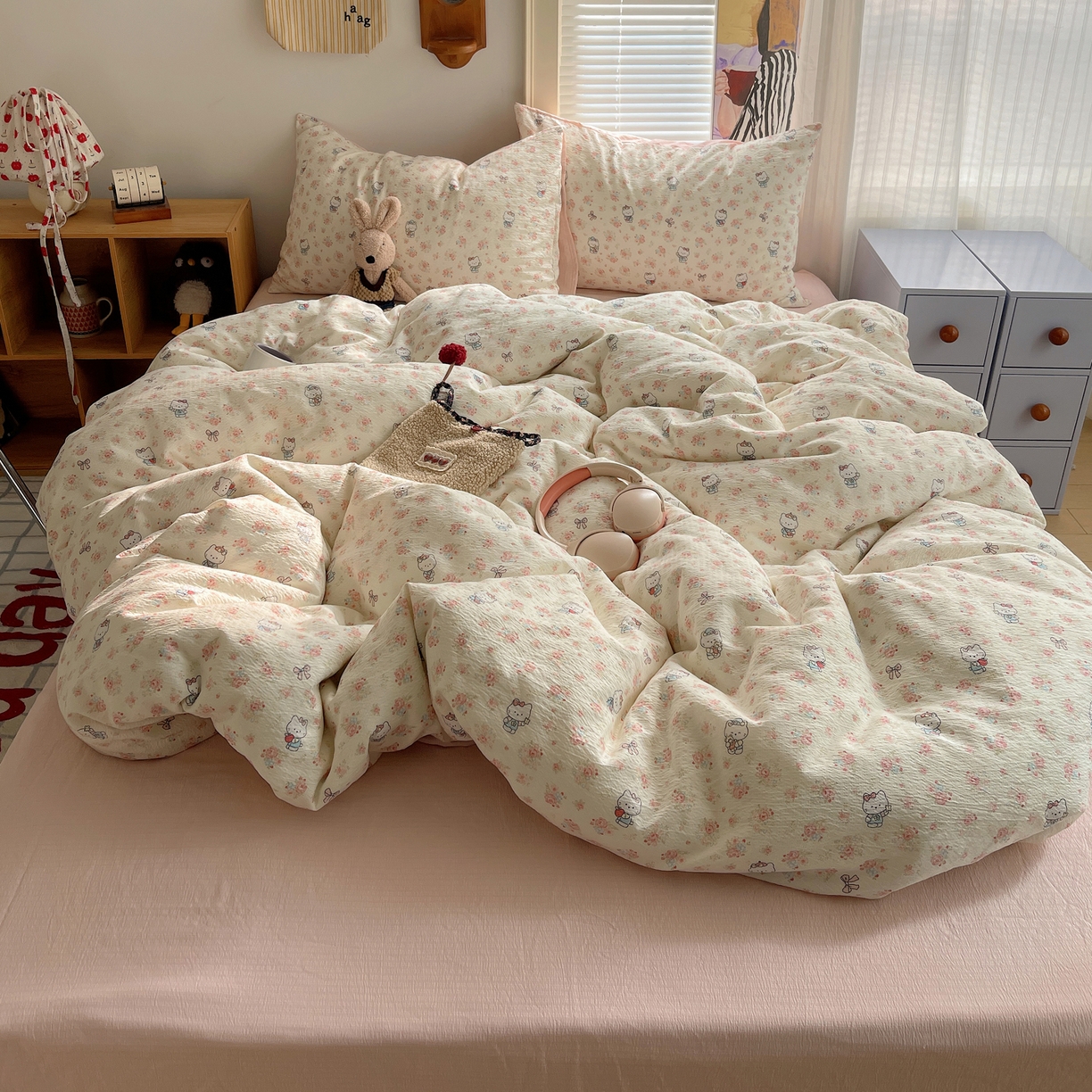 91家纺网 家纺一手货源 找家纺 繁花家居 2026新款木棉双层纱四件套 揉花粉猫