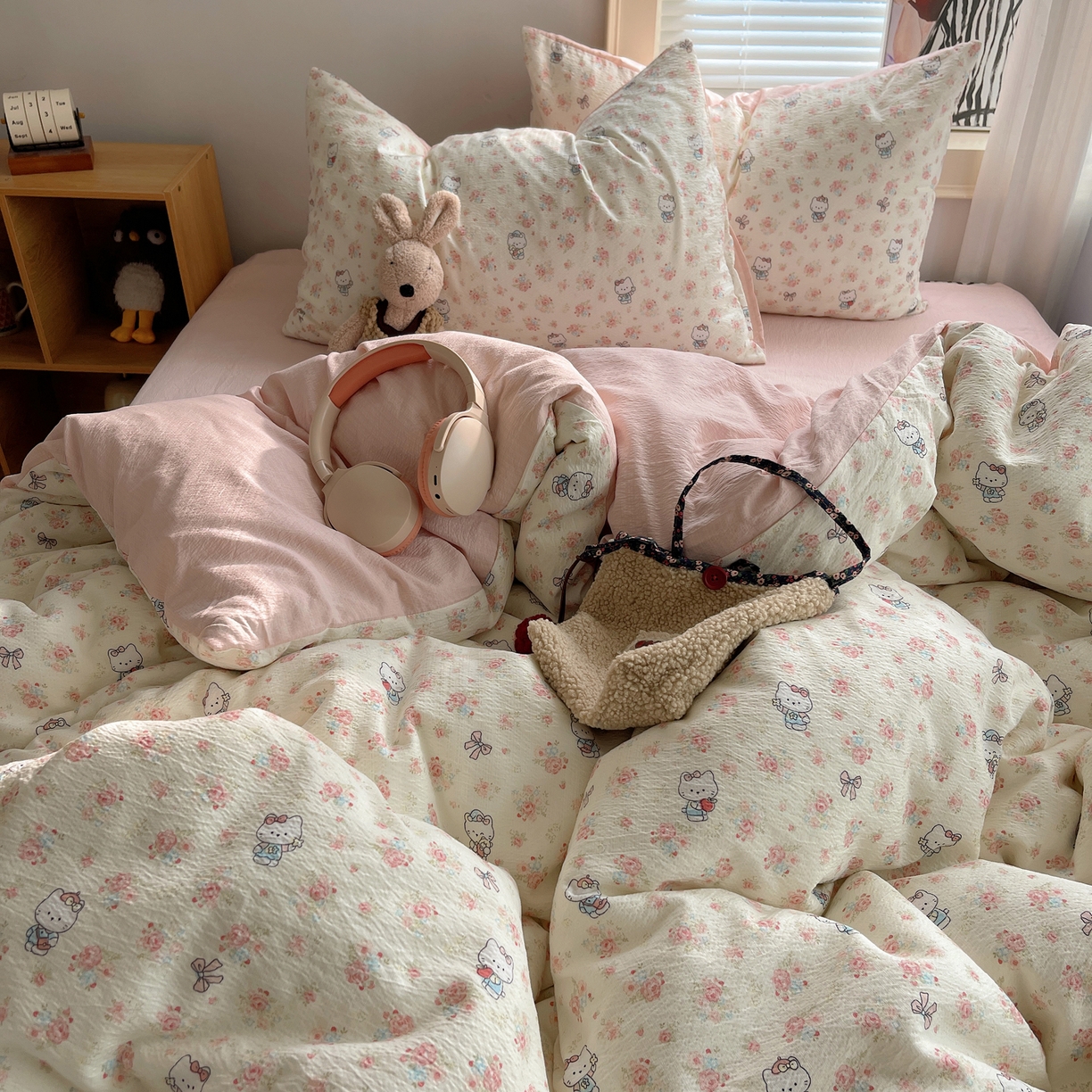 91家纺网 家纺一手货源 找家纺 繁花家居 2026新款木棉双层纱四件套 揉花粉猫