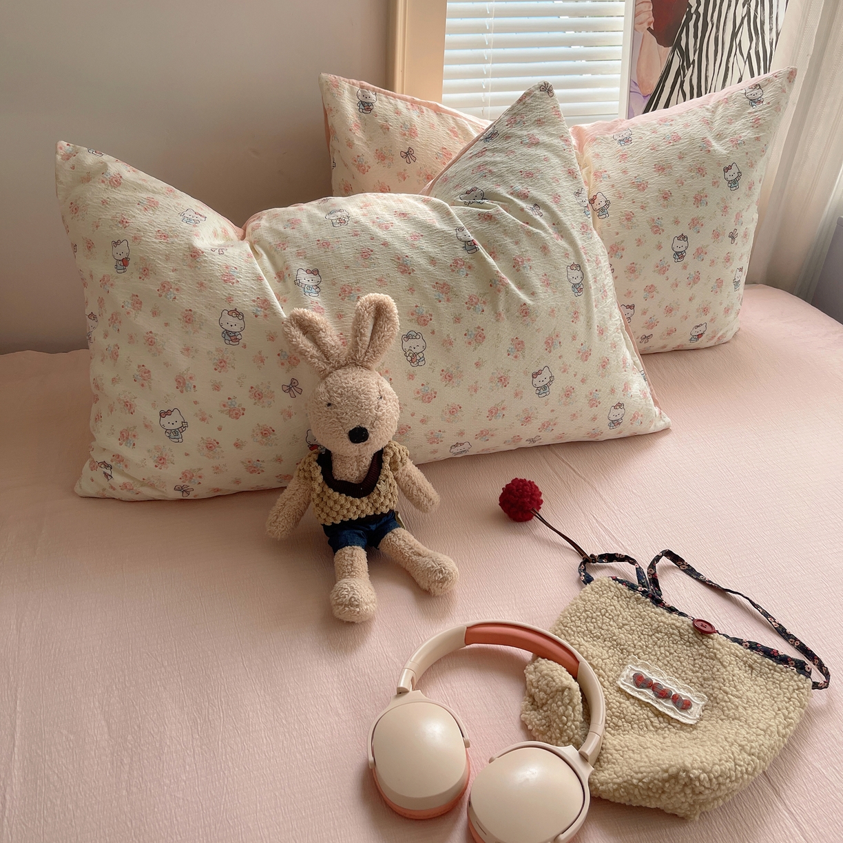 91家纺网 家纺一手货源 找家纺 繁花家居 2026新款木棉双层纱四件套 揉花粉猫