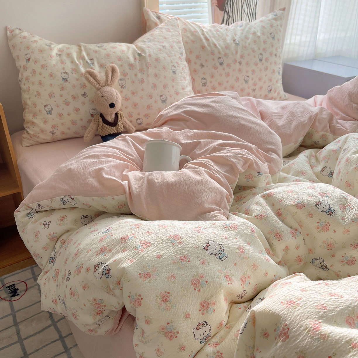 91家纺网 家纺一手货源 找家纺 繁花家居 2026新款木棉双层纱四件套 揉花粉猫