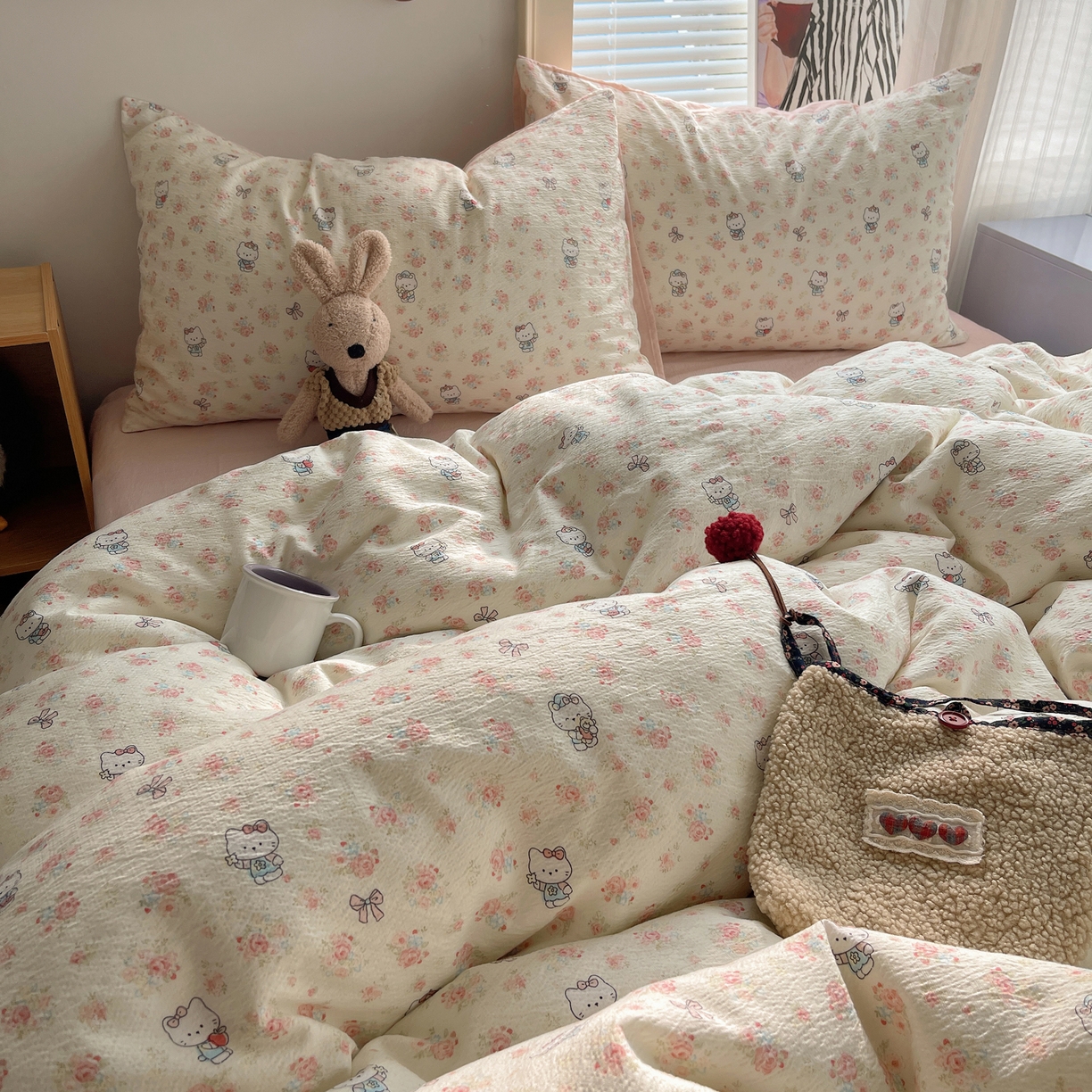 91家纺网 家纺一手货源 找家纺 繁花家居 2026新款木棉双层纱四件套 揉花粉猫