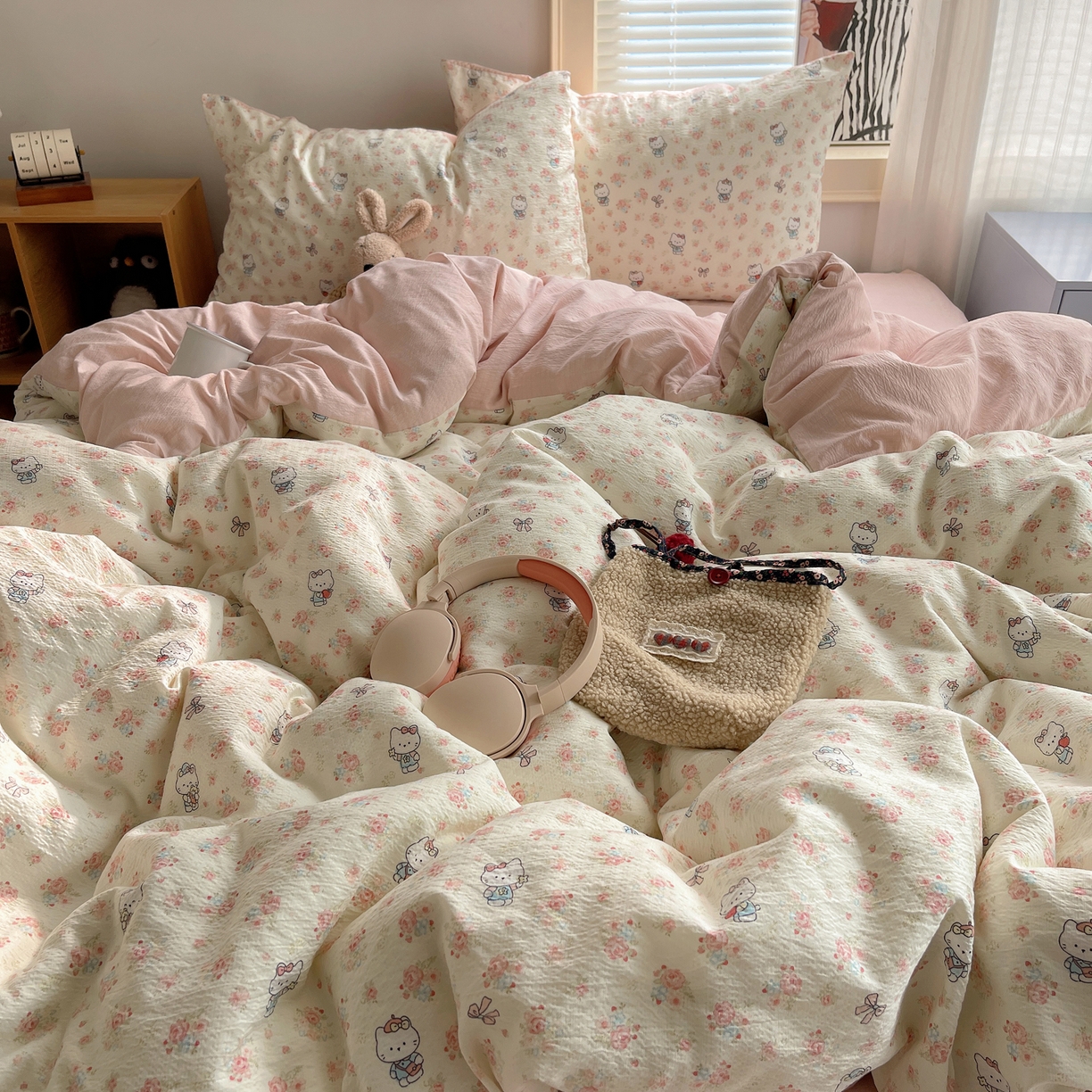 91家纺网 家纺一手货源 找家纺 繁花家居 2026新款木棉双层纱四件套 揉花粉猫