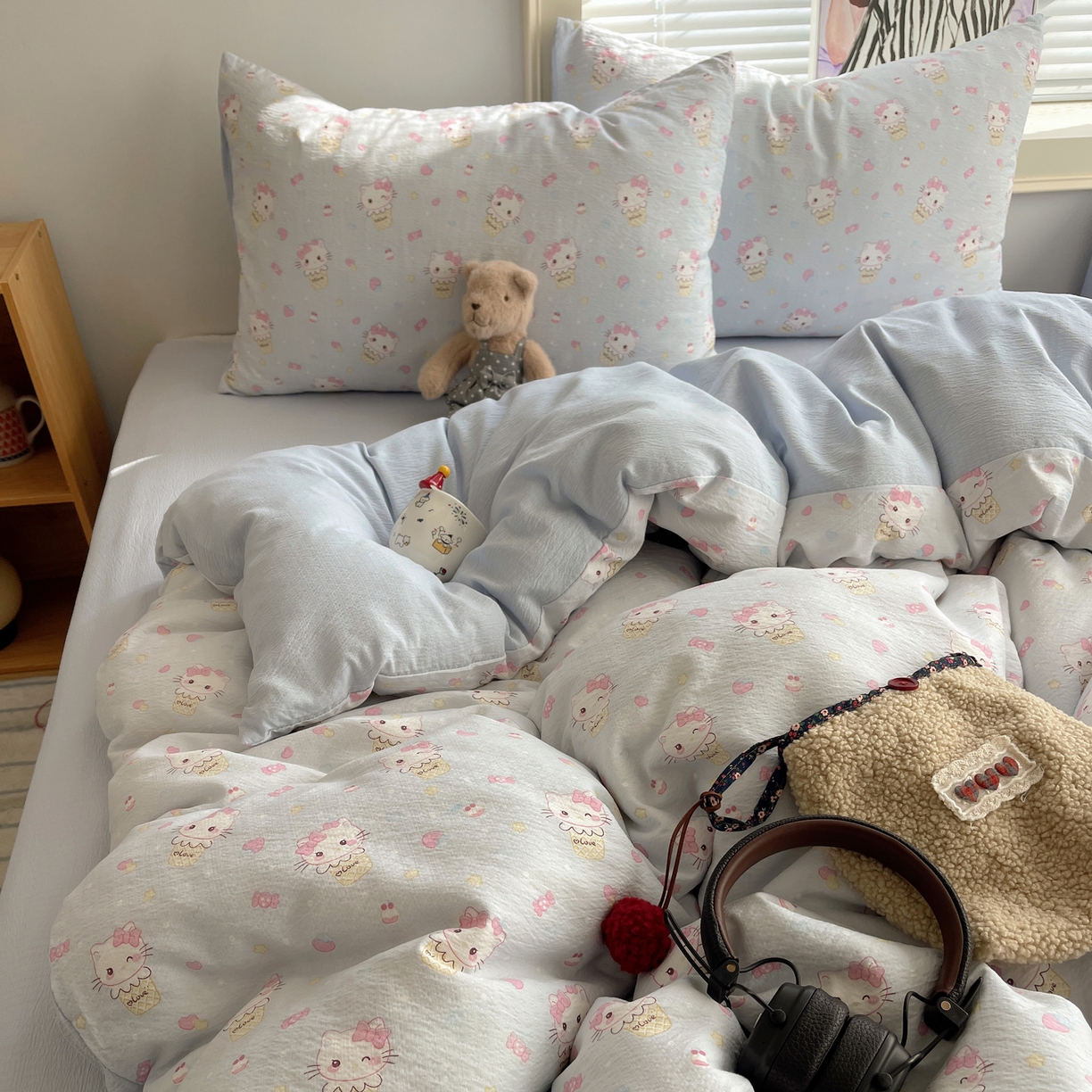 91家纺网 家纺一手货源 找家纺 繁花家居 2026新款木棉双层纱四件套 甜筒小猫-蓝