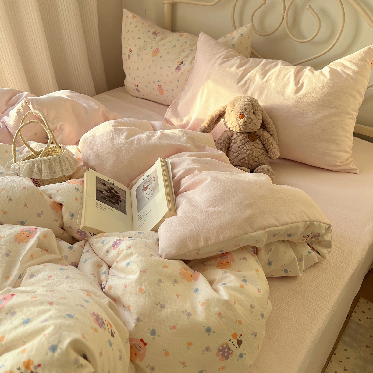 91家纺网 家纺一手货源 找家纺 繁花家居 2026新款木棉双层纱四件套 兔兔与猫