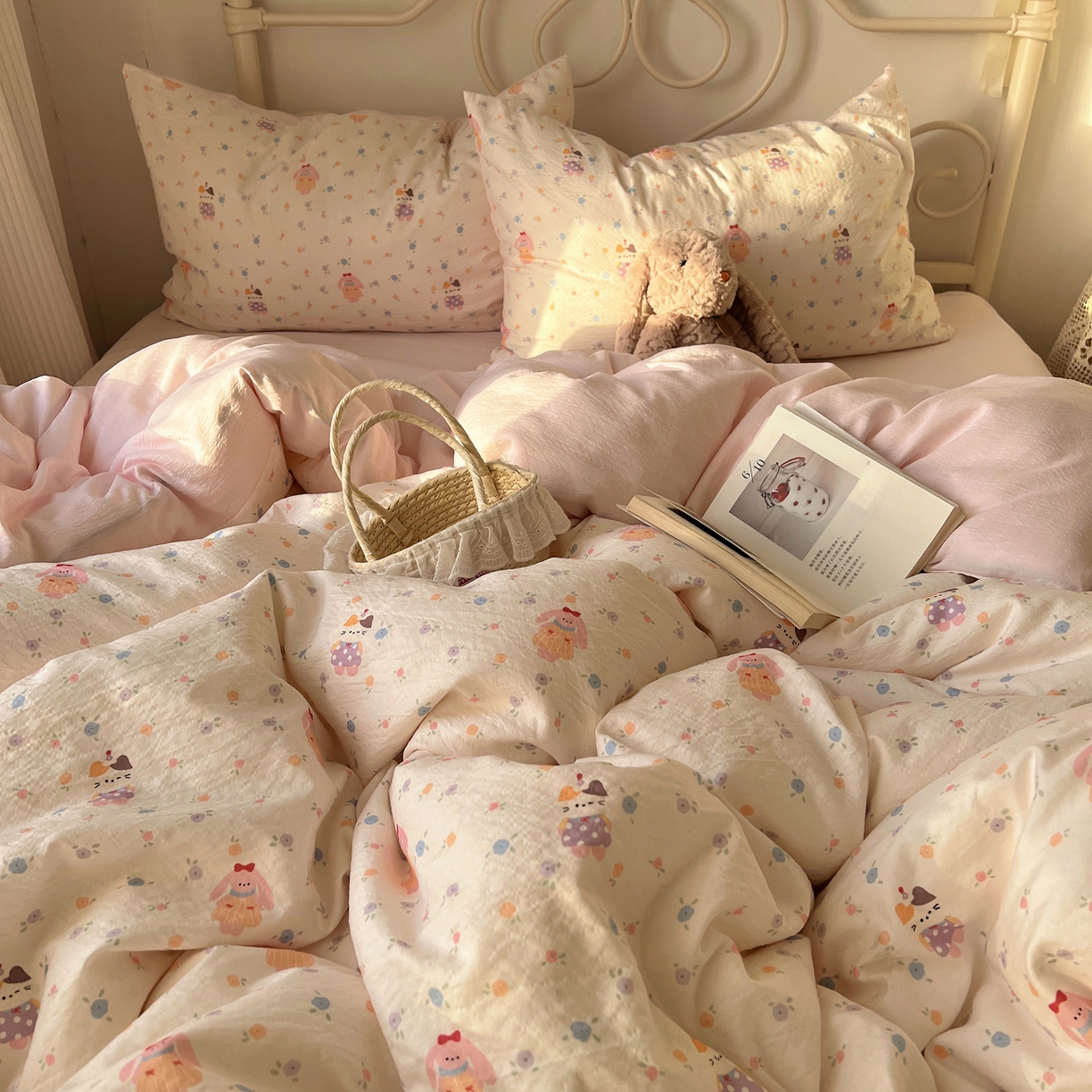 91家纺网 家纺一手货源 找家纺 繁花家居 2026新款木棉双层纱四件套 兔兔与猫