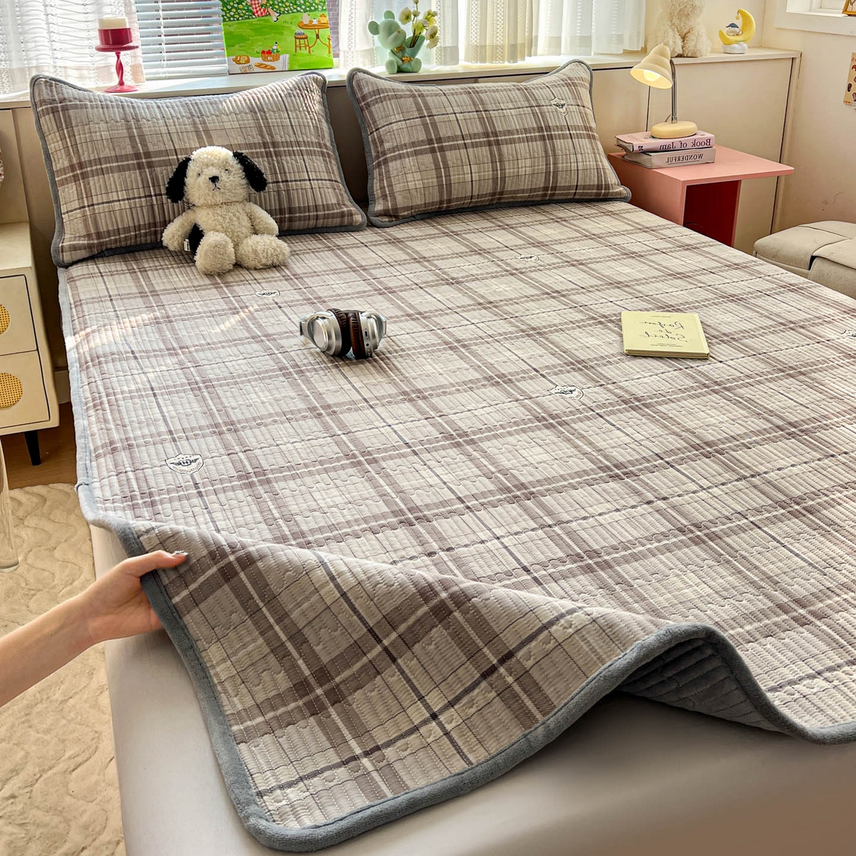 91家纺网 家纺一手货源 找家纺 恒尚居 2026新款纯棉牛奶绒双拼床垫双面两用床褥垫夹棉床盖床褥垫-冬款四季通用-系列一 宝莉格【A纯棉-B牛奶绒】