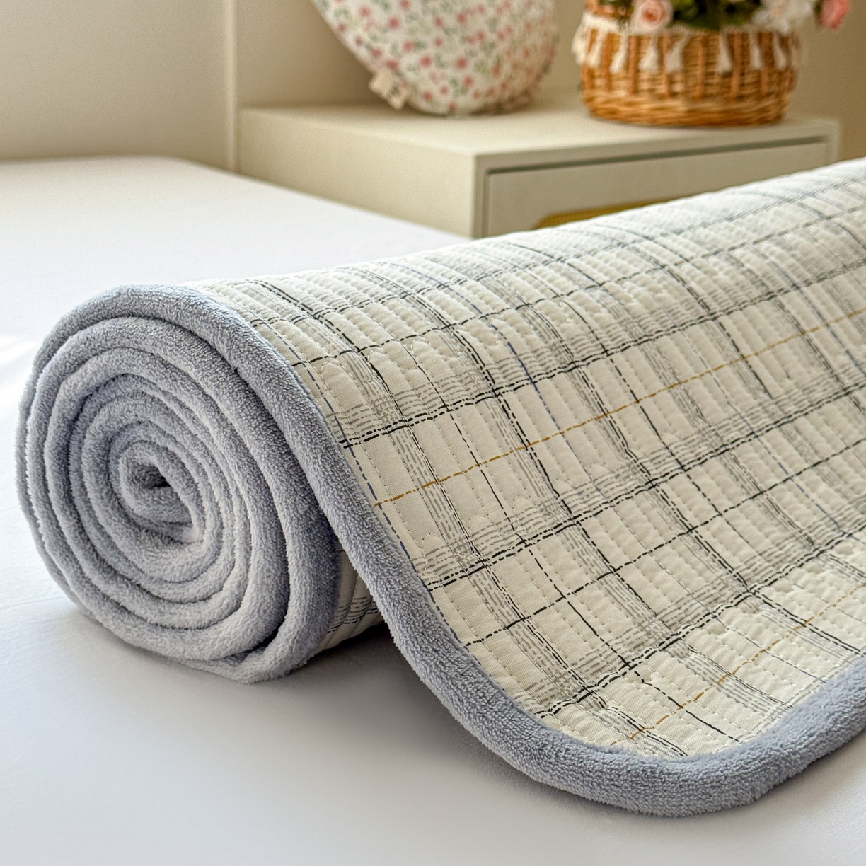 91家纺网 家纺一手货源 找家纺 恒尚居 2026新款纯棉牛奶绒双拼床垫双面两用床褥垫夹棉床盖床褥垫-冬款四季通用-系列一 简约格【A纯棉-B牛奶绒】