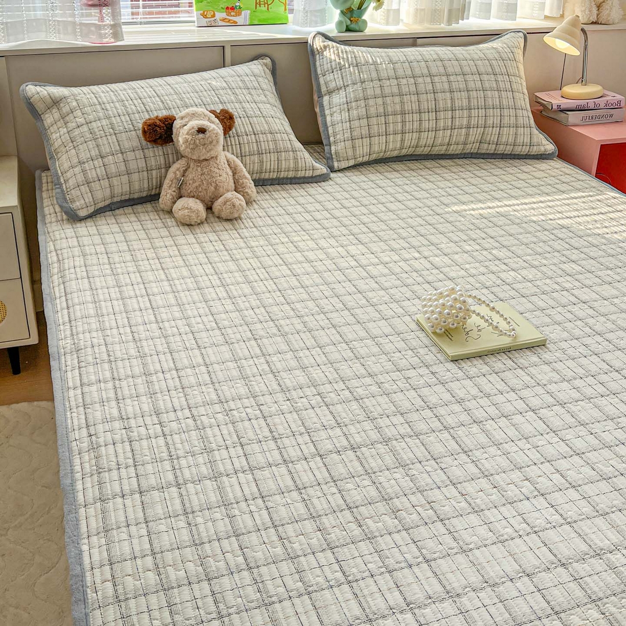 91家纺网 家纺一手货源 找家纺 恒尚居 2026新款纯棉牛奶绒双拼床垫双面两用床褥垫夹棉床盖床褥垫-冬款四季通用-系列一 简约格【A纯棉-B牛奶绒】