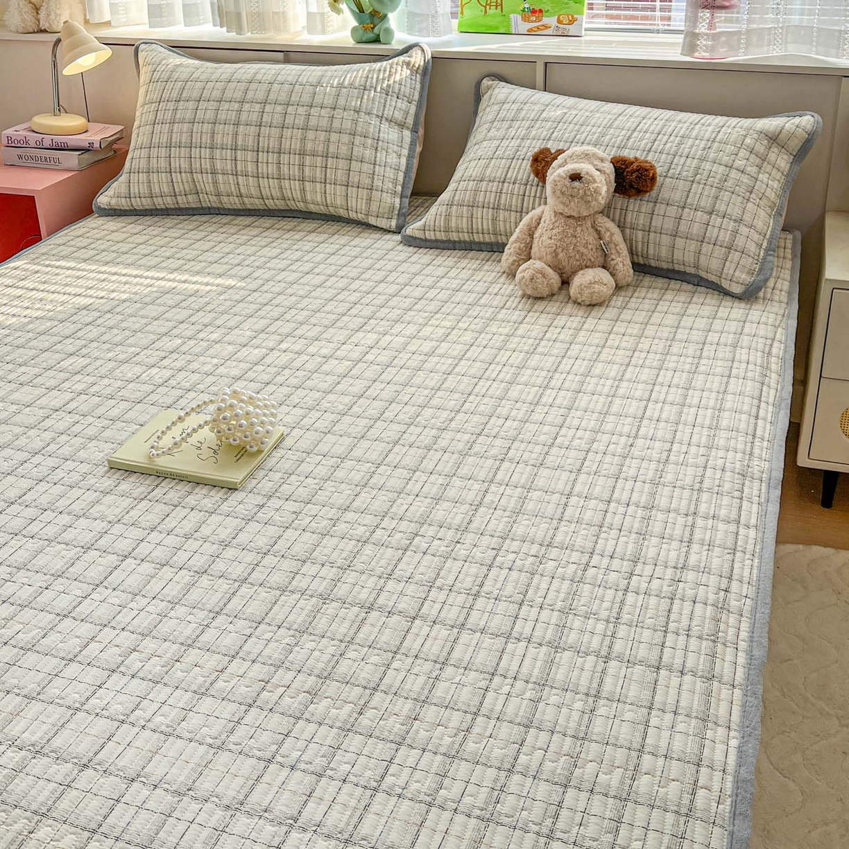 91家纺网 家纺一手货源 找家纺 恒尚居 2026新款纯棉牛奶绒双拼床垫双面两用床褥垫夹棉床盖床褥垫-冬款四季通用-系列一 简约格【A纯棉-B牛奶绒】