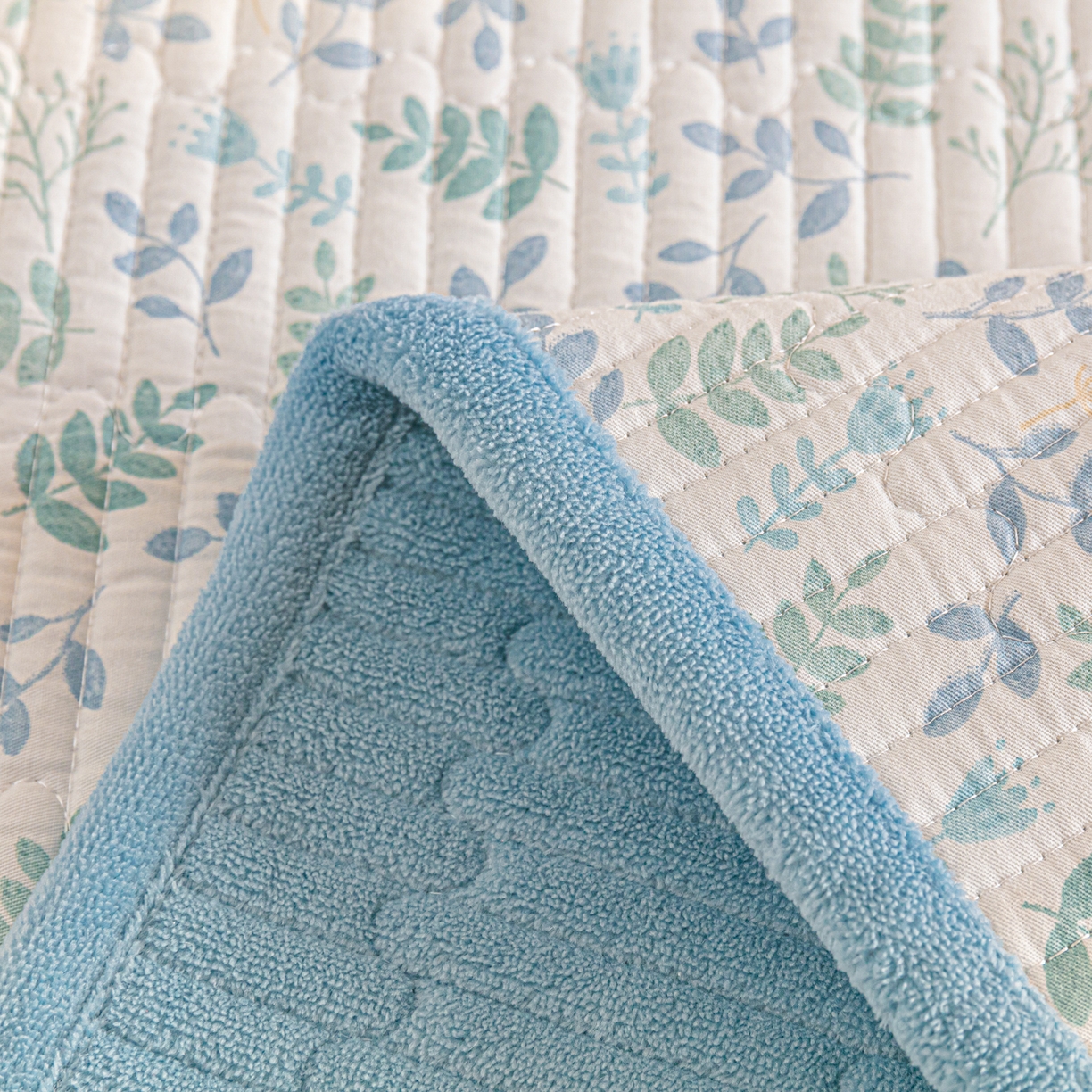 91家纺网 家纺一手货源 找家纺 恒尚居 2026新款纯棉牛奶绒双拼床垫双面两用床褥垫夹棉床盖床褥垫-冬款四季通用-系列一 绿野仙踪【A纯棉-B牛奶绒】