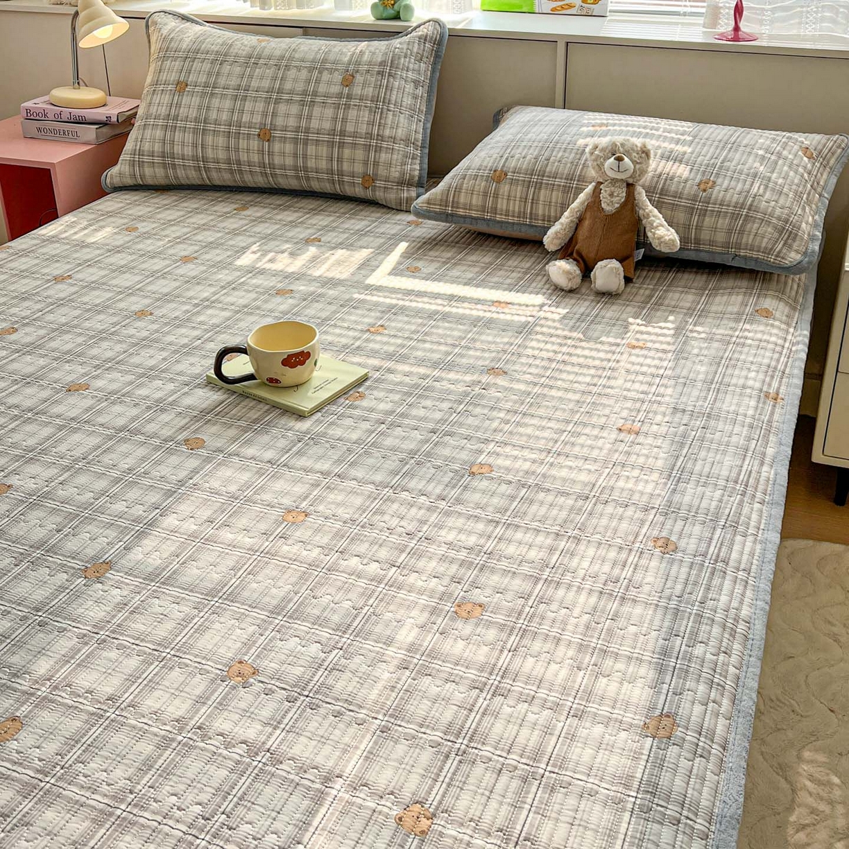 91家纺网 家纺一手货源 找家纺 恒尚居 2026新款纯棉牛奶绒双拼床垫双面两用床褥垫夹棉床盖床褥垫-冬款四季通用-系列一 米熊格【A纯棉-B牛奶绒】