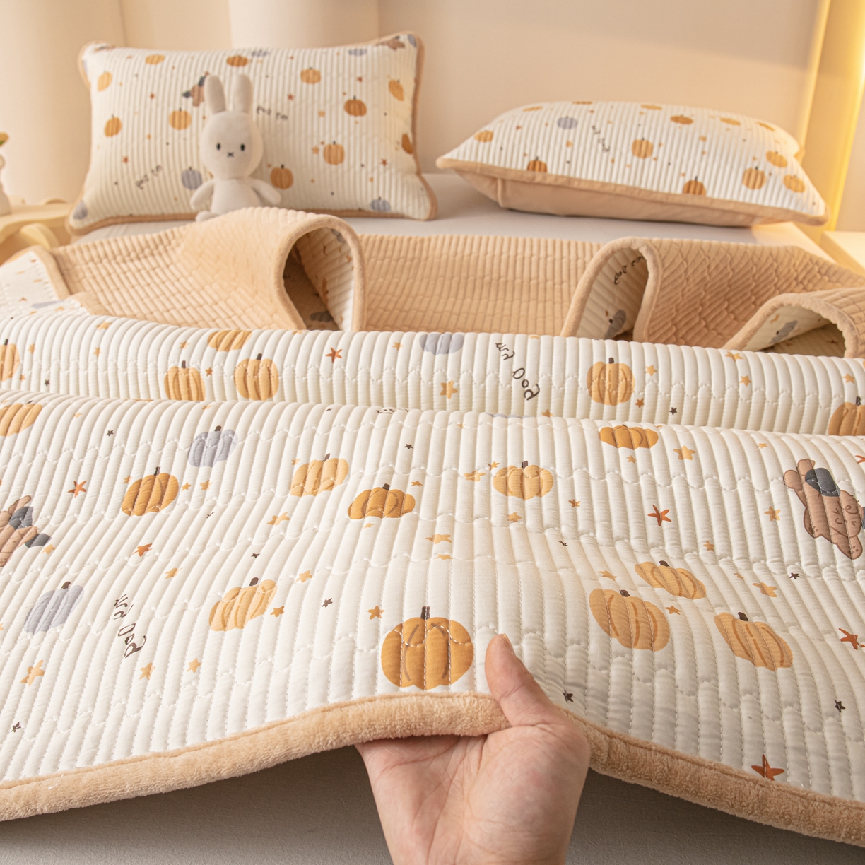 恒尚居 2026新款纯棉牛奶绒双拼床垫双面两用床褥垫夹棉床盖床褥垫-冬款四季通用-系列一 南瓜星语【A纯棉-B牛奶绒】