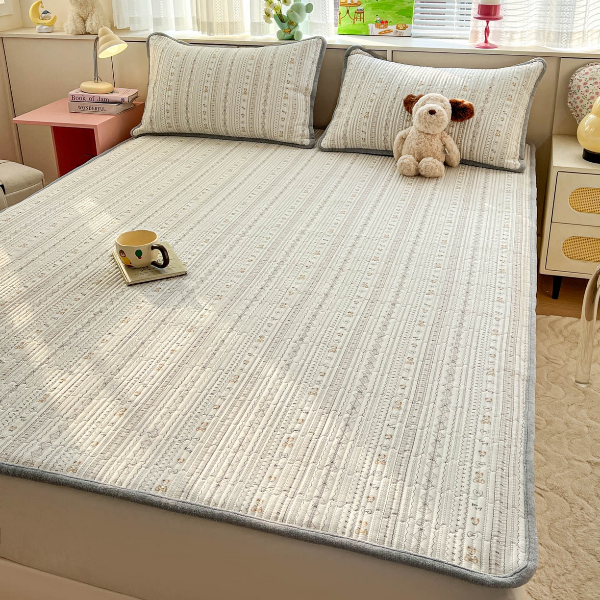 91家纺网 家纺一手货源 找家纺 恒尚居 2026新款纯棉牛奶绒双拼床垫双面两用床褥垫夹棉床盖床褥垫-冬款四季通用-系列一 甜茶学院【A纯棉-B牛奶绒】