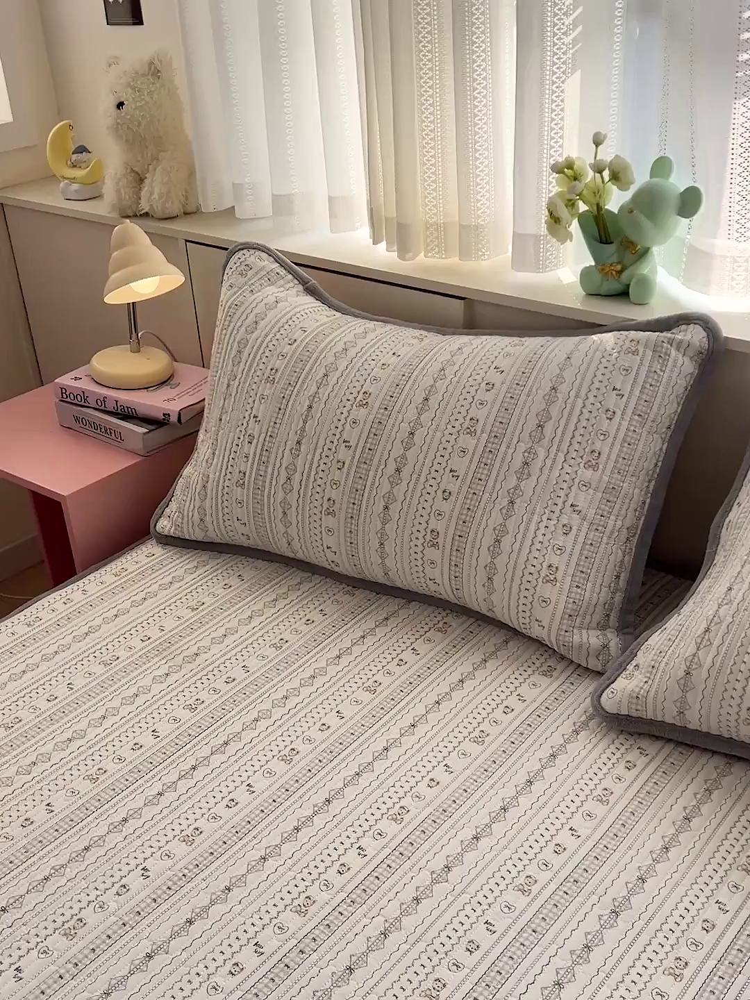 91家纺网 家纺一手货源 找家纺 恒尚居 2026新款纯棉牛奶绒双拼床垫双面两用床褥垫夹棉床盖床褥垫-冬款四季通用-系列一 甜茶学院【A纯棉-B牛奶绒】