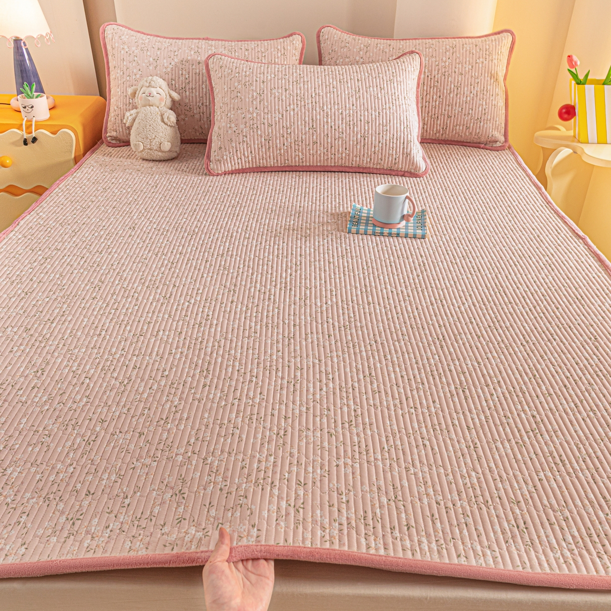 恒尚居 2026新款纯棉牛奶绒双拼床垫双面两用床褥垫夹棉床盖床褥垫-冬款四季通用-系列一 樱花灿灿【A纯棉-B牛奶绒】