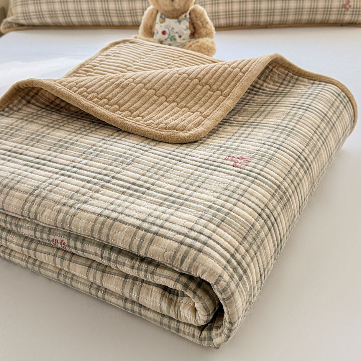 91家纺网 家纺一手货源 找家纺 （总）恒尚居 2026新款纯棉牛奶绒双拼床垫双面两用床褥垫夹棉床盖床褥垫-冬款四季通用-系列二