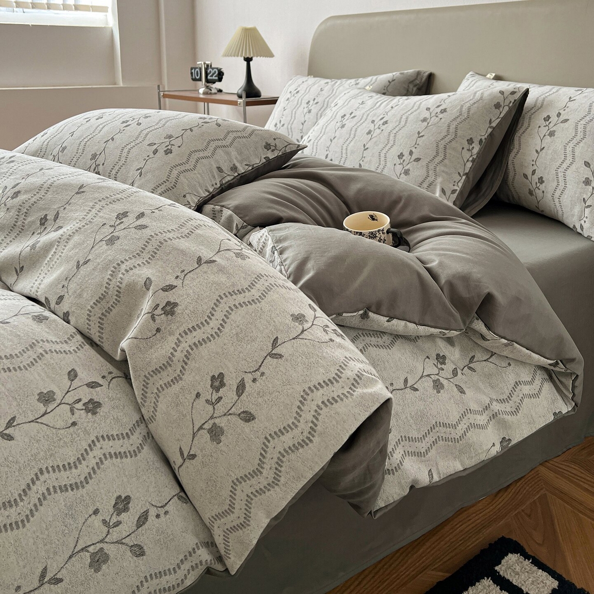 91家纺网 家纺一手货源 找家纺 锦彩家居 2026新款全棉色织大提花四件套-南法假日系列（提供买家秀） 洛川-灰