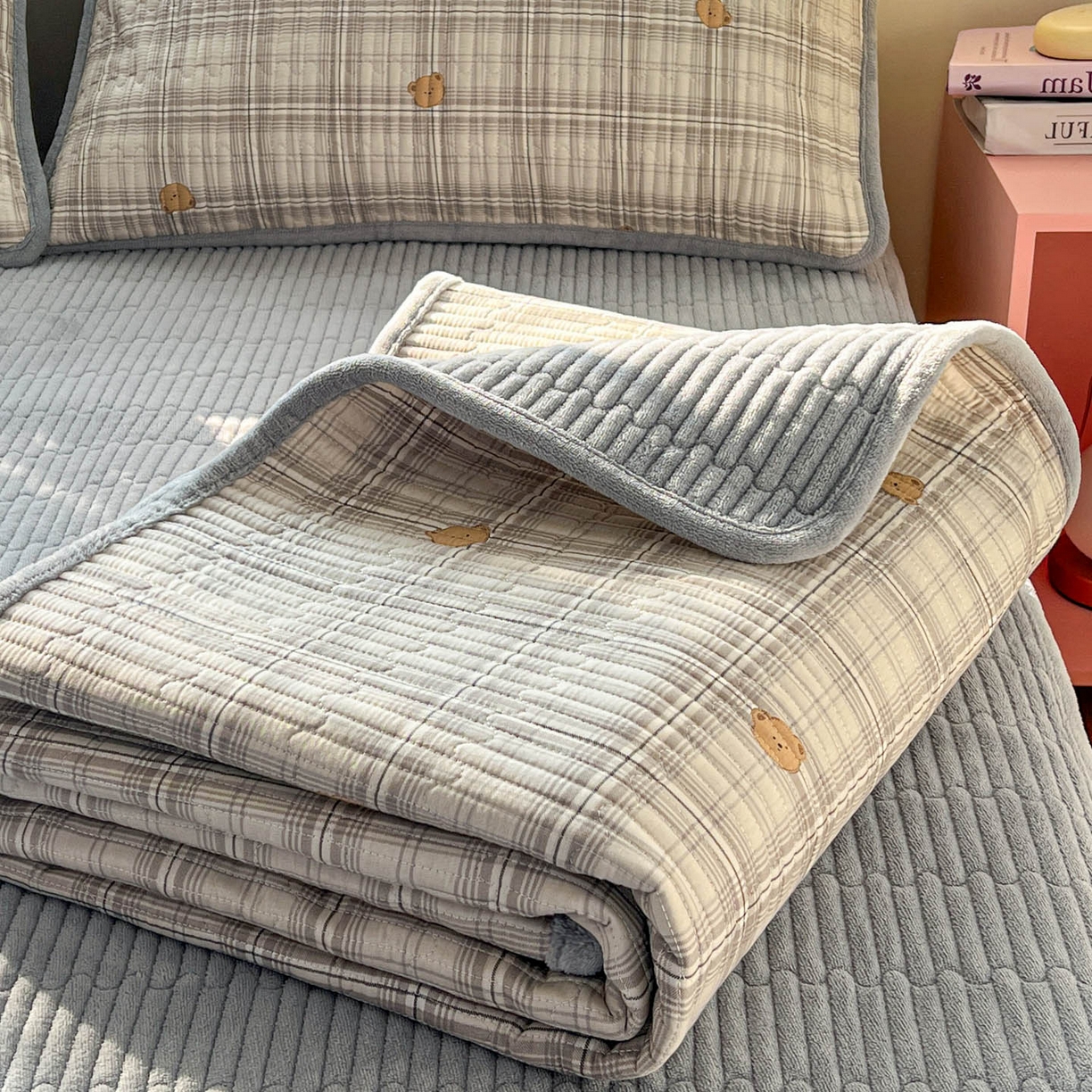 91家纺网 家纺一手货源 找家纺 （总）恒尚居 2026新款纯棉牛奶绒双拼床垫双面两用床褥垫夹棉床盖床褥垫-冬款四季通用-系列二