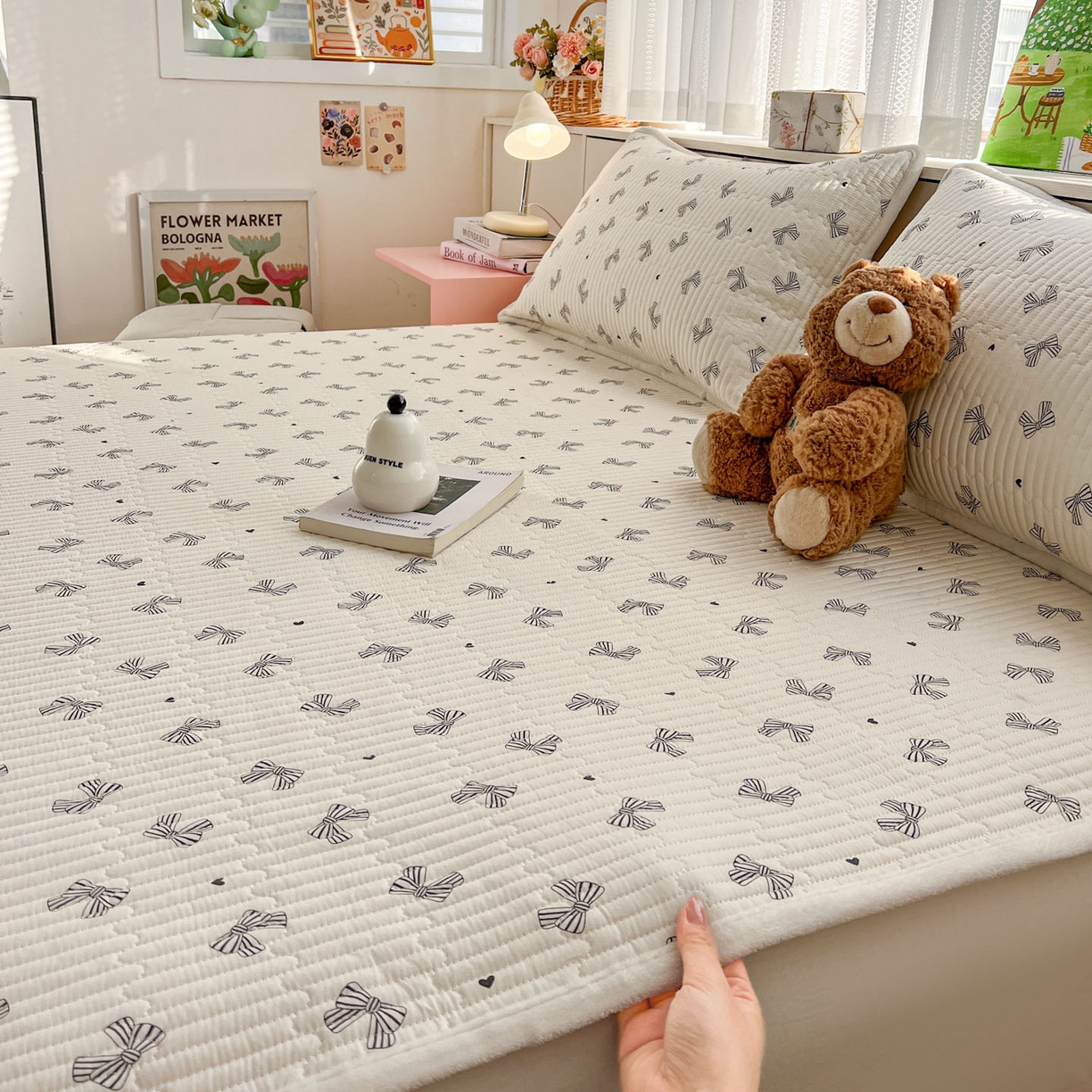 91家纺网 家纺一手货源 找家纺 恒尚居 2026新款纯棉牛奶绒双拼床垫双面两用床褥垫夹棉床盖床褥垫-冬款四季通用-系列二 爱心蝴蝶结【A纯棉-B牛奶绒】