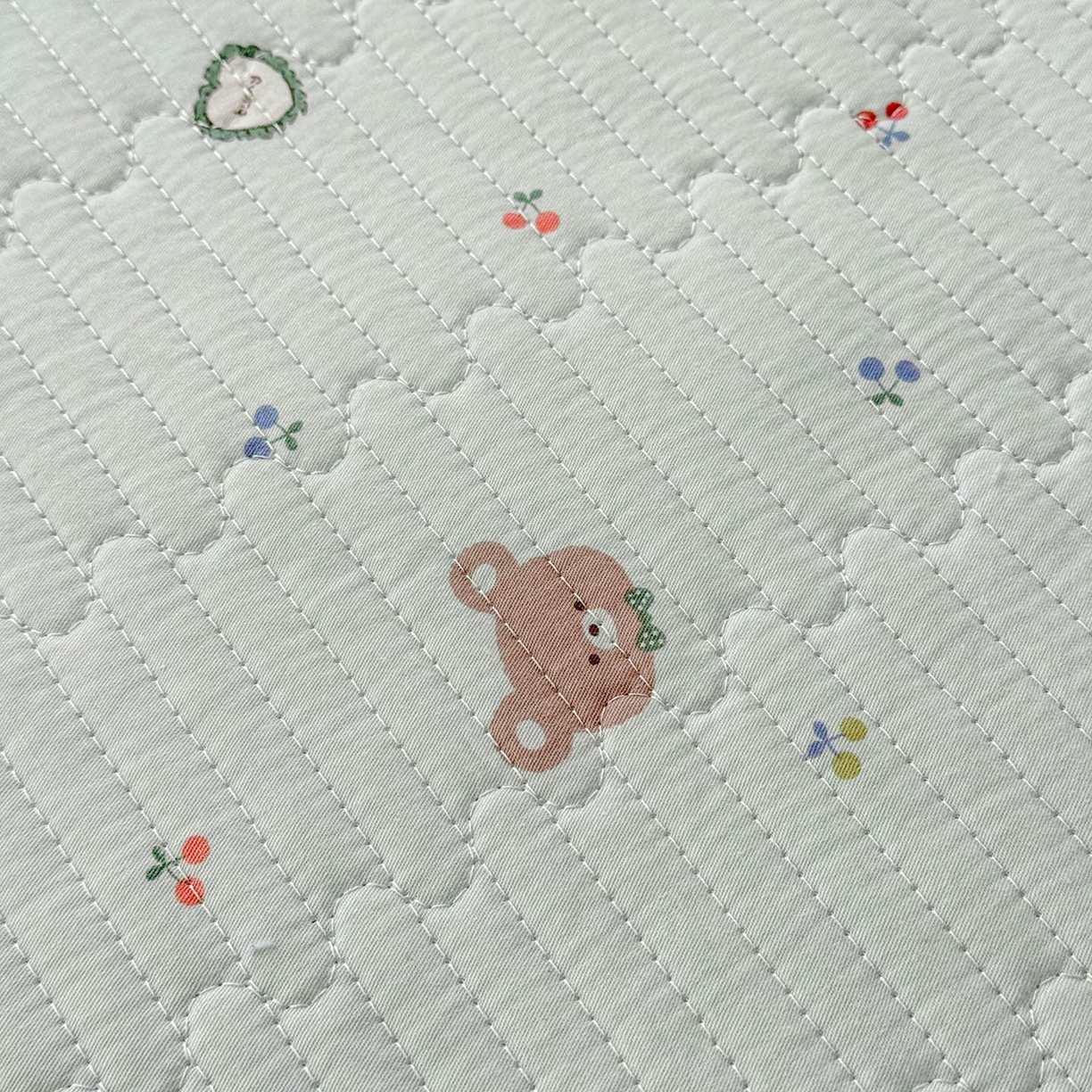 91家纺网 家纺一手货源 找家纺 恒尚居 2026新款纯棉牛奶绒双拼床垫双面两用床褥垫夹棉床盖床褥垫-冬款四季通用-系列二 布布熊【A纯棉-B牛奶绒】