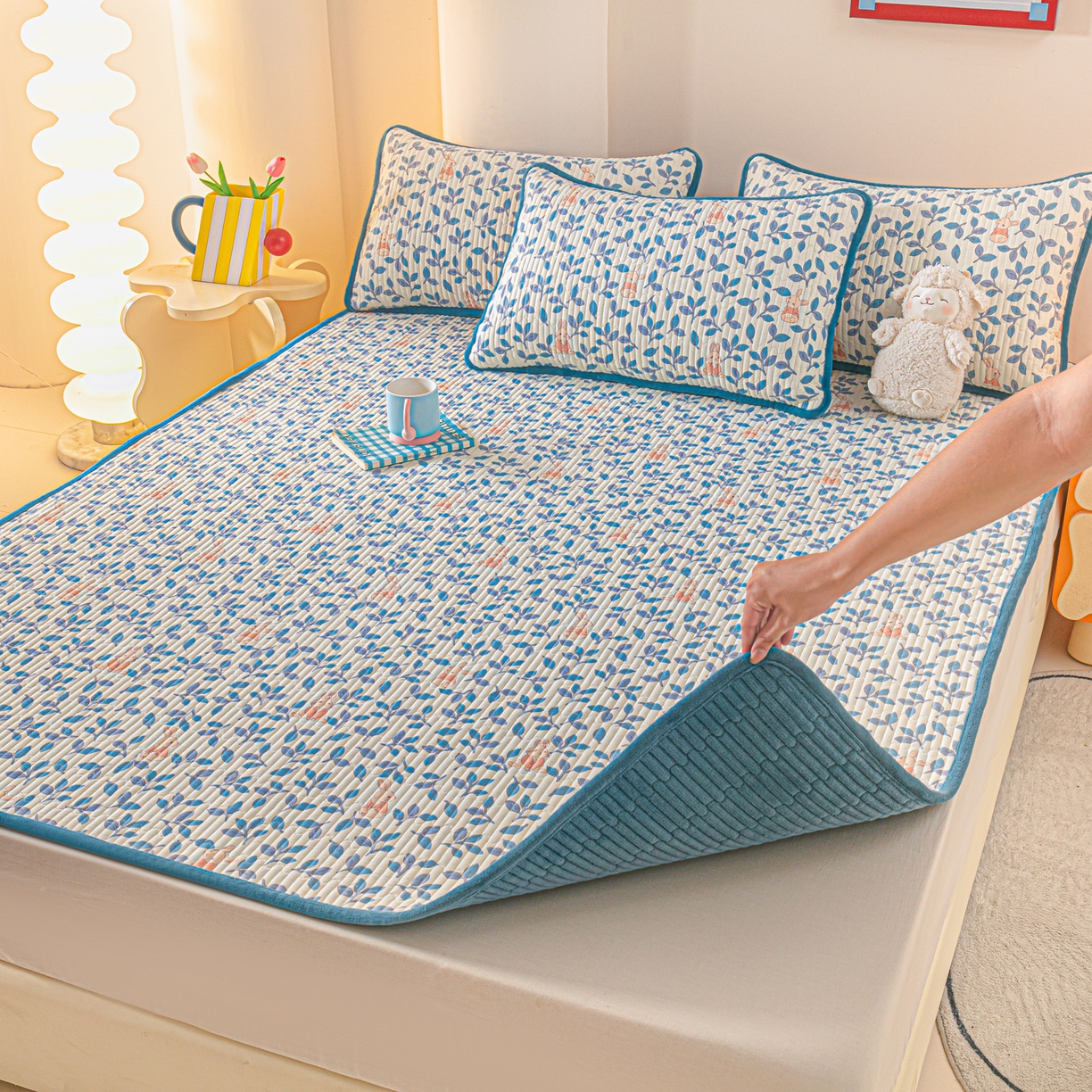 91家纺网 家纺一手货源 找家纺 恒尚居 2026新款纯棉牛奶绒双拼床垫双面两用床褥垫夹棉床盖床褥垫-冬款四季通用-系列二 菲菲兔【A纯棉-B牛奶绒】