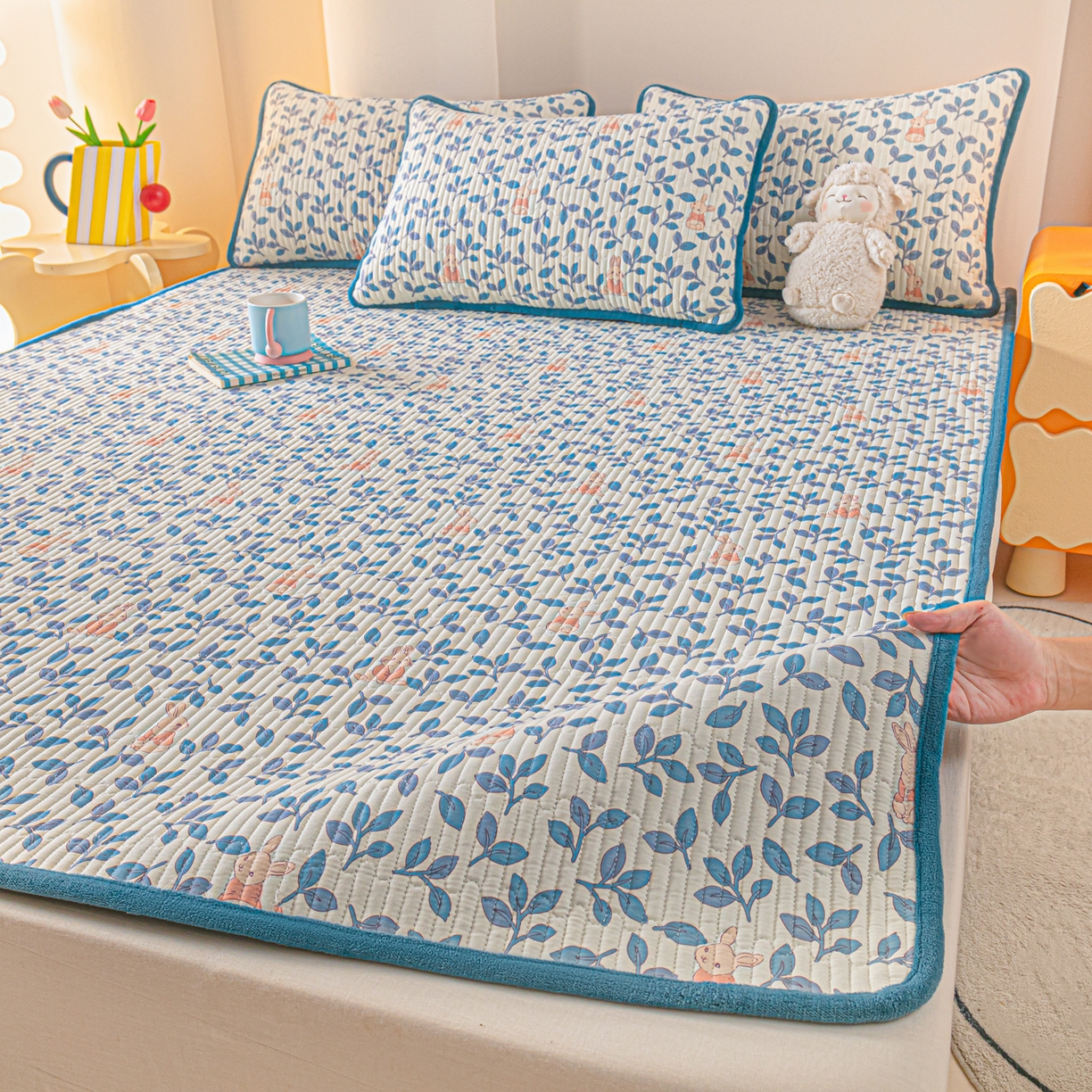 91家纺网 家纺一手货源 找家纺 恒尚居 2026新款纯棉牛奶绒双拼床垫双面两用床褥垫夹棉床盖床褥垫-冬款四季通用-系列二 菲菲兔【A纯棉-B牛奶绒】