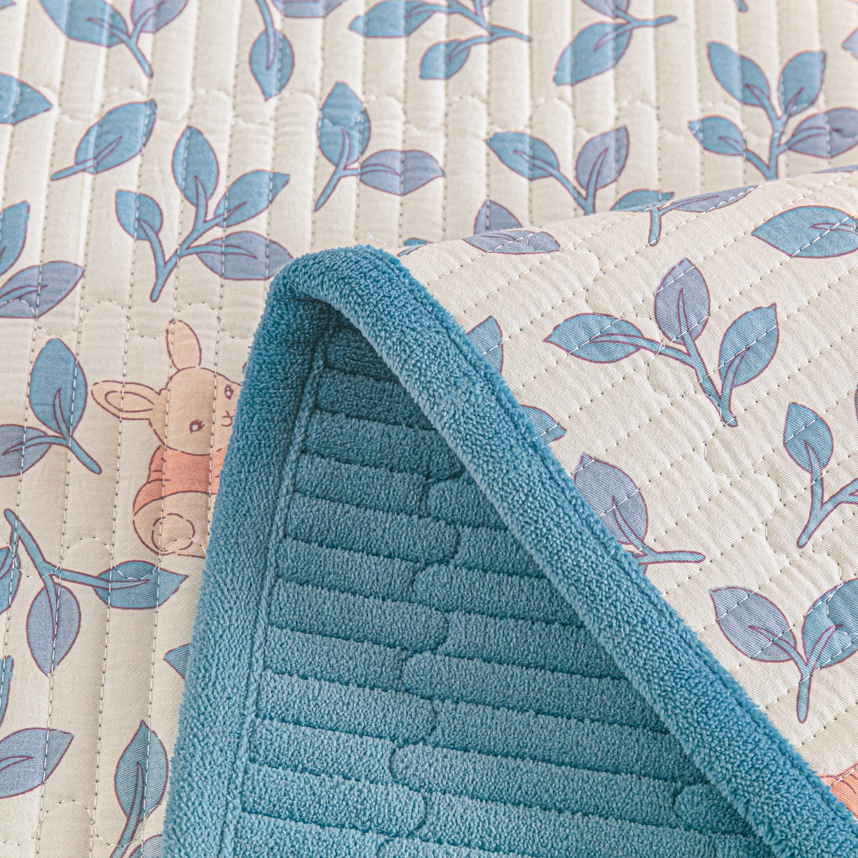 91家纺网 家纺一手货源 找家纺 恒尚居 2026新款纯棉牛奶绒双拼床垫双面两用床褥垫夹棉床盖床褥垫-冬款四季通用-系列二 菲菲兔【A纯棉-B牛奶绒】