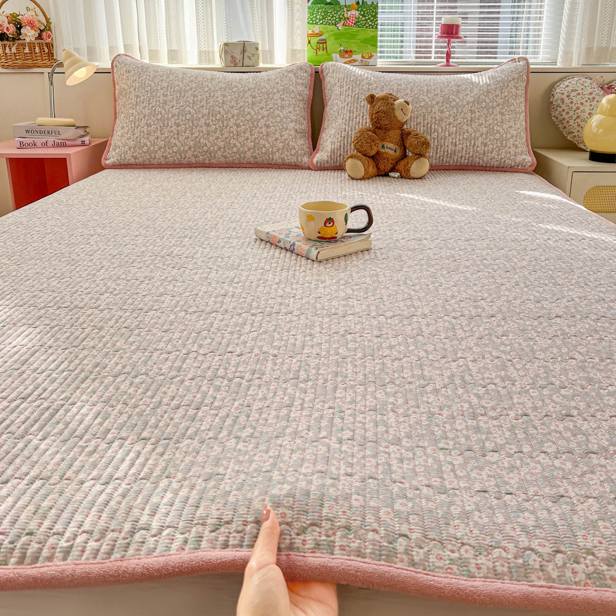 91家纺网 家纺一手货源 找家纺 恒尚居 2026新款纯棉牛奶绒双拼床垫双面两用床褥垫夹棉床盖床褥垫-冬款四季通用-系列二 花海【A纯棉-B牛奶绒】