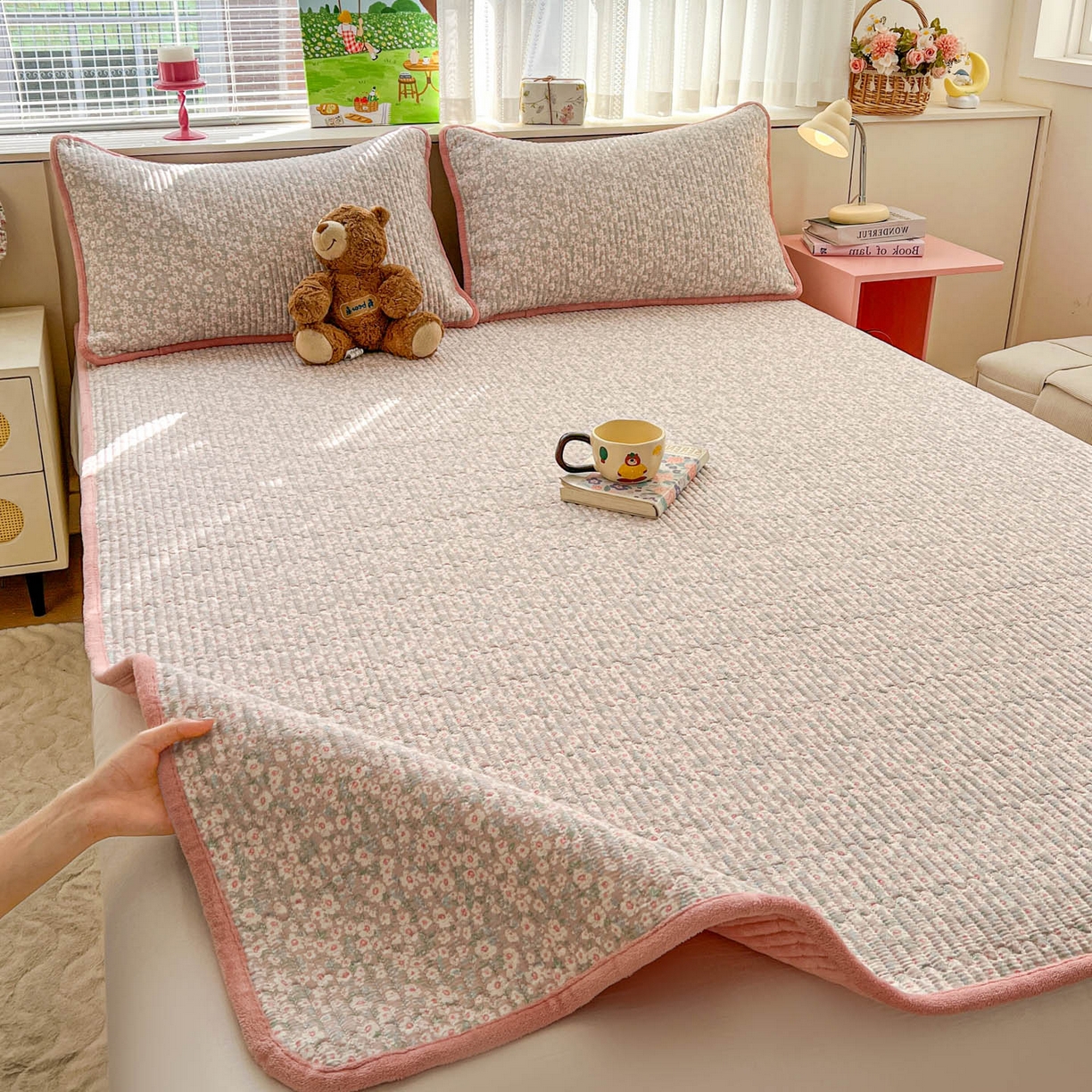 91家纺网 家纺一手货源 找家纺 恒尚居 2026新款纯棉牛奶绒双拼床垫双面两用床褥垫夹棉床盖床褥垫-冬款四季通用-系列二 花海【A纯棉-B牛奶绒】