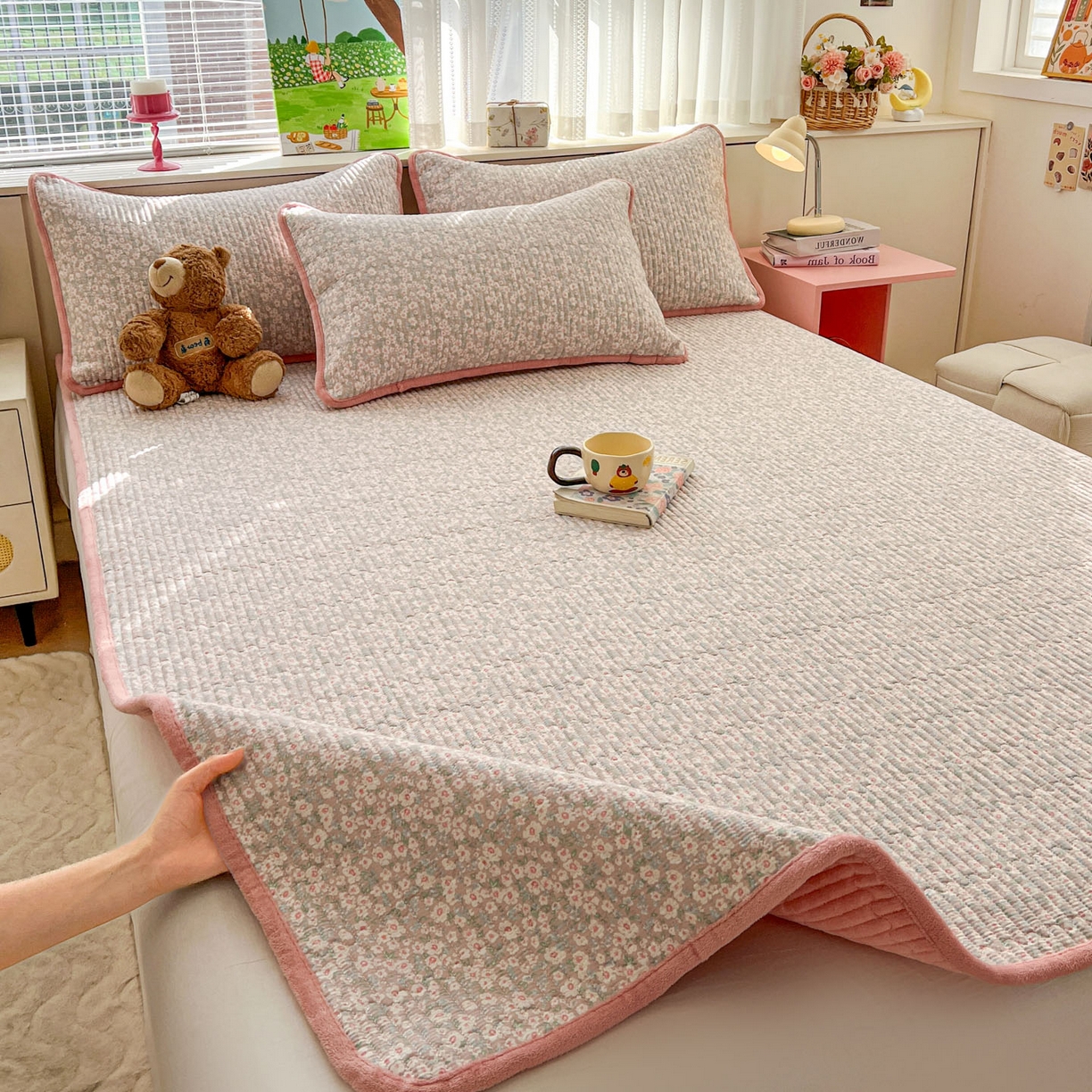 91家纺网 家纺一手货源 找家纺 恒尚居 2026新款纯棉牛奶绒双拼床垫双面两用床褥垫夹棉床盖床褥垫-冬款四季通用-系列二 花海【A纯棉-B牛奶绒】