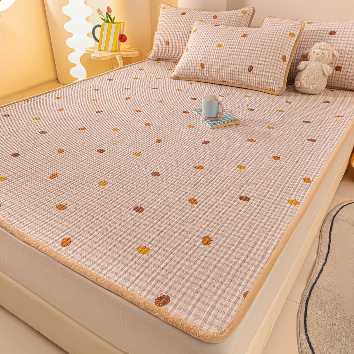 91家纺网 家纺一手货源 找家纺 恒尚居 2026新款纯棉牛奶绒双拼床垫双面两用床褥垫夹棉床盖床褥垫-冬款四季通用-系列二 南瓜奇趣【A纯棉-B牛奶绒】