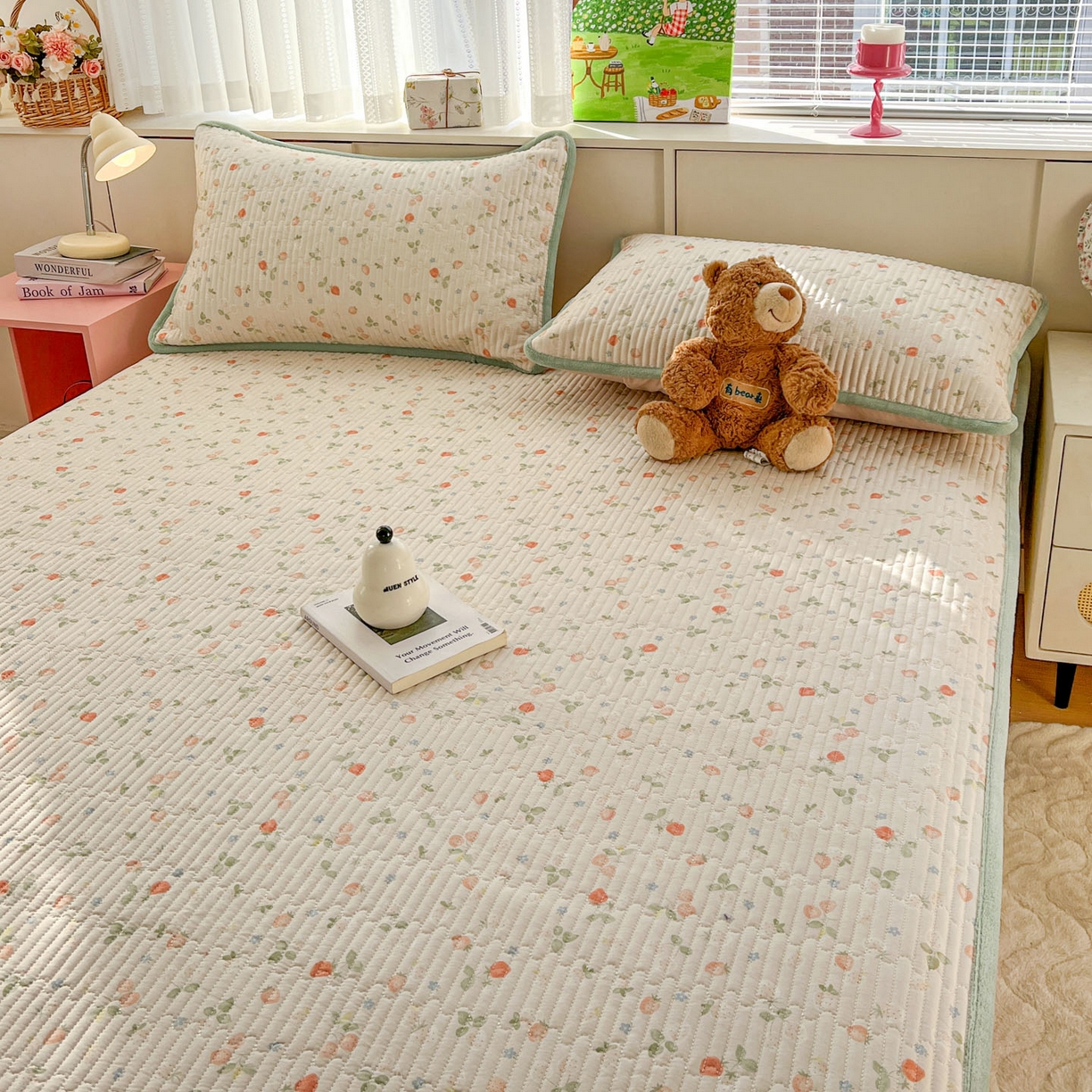 91家纺网 家纺一手货源 找家纺 恒尚居 2026新款纯棉牛奶绒双拼床垫双面两用床褥垫夹棉床盖床褥垫-冬款四季通用-系列二 清新草莓【A纯棉-B牛奶绒】