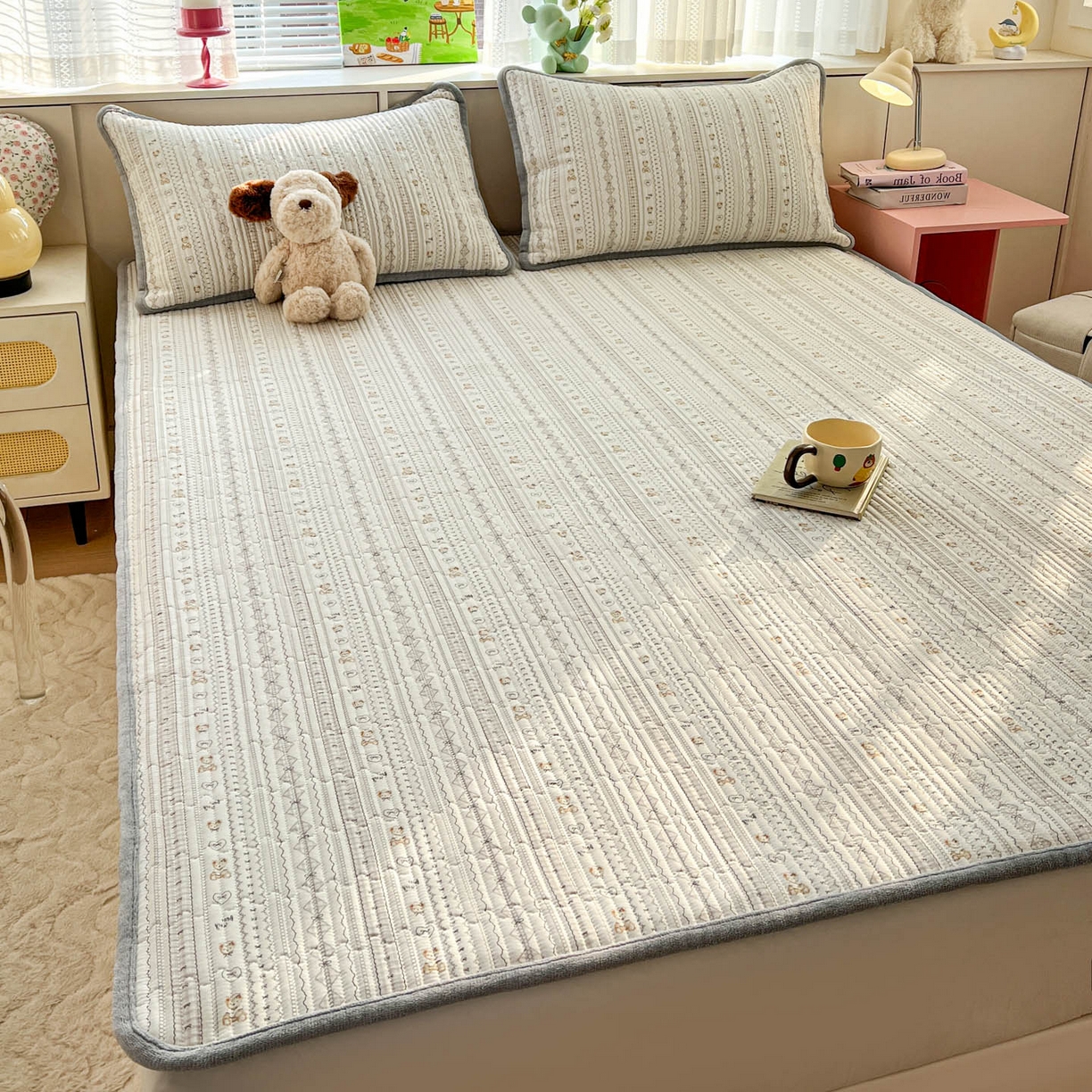 91家纺网 家纺一手货源 找家纺 恒尚居 2026新款纯棉牛奶绒双拼床垫双面两用床褥垫夹棉床盖床褥垫-冬款四季通用-系列二 甜茶学院【A纯棉-B牛奶绒】