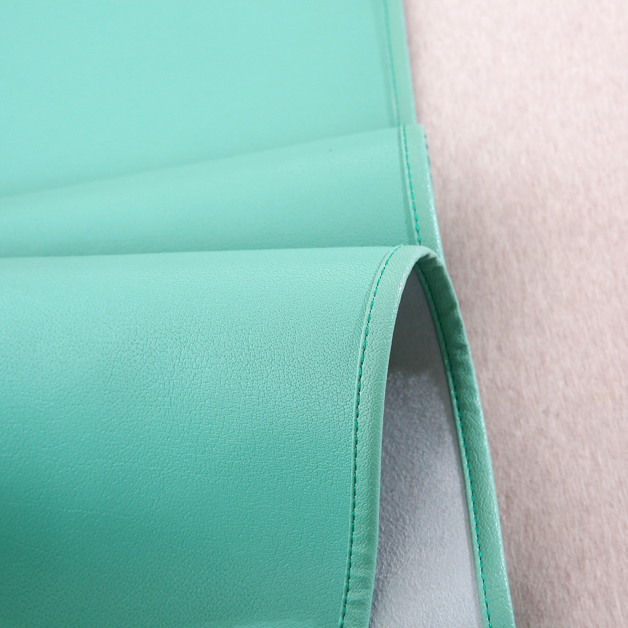 91家纺网 家纺一手货源 找家纺 栩裕纺织 2026新款仿牛皮凉席软席 浅绿色