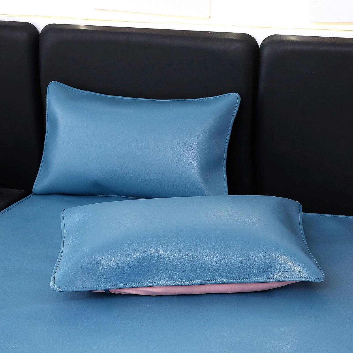 91家纺网 家纺一手货源 找家纺 栩裕纺织 2026新款仿牛皮凉席软席 天蓝色