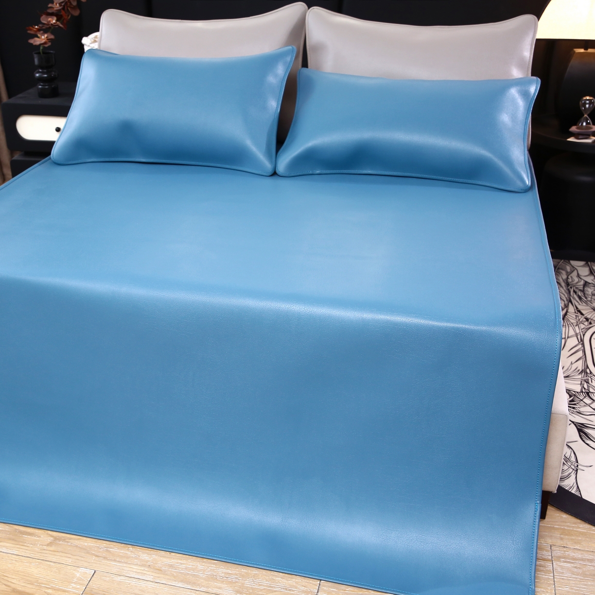 91家纺网 家纺一手货源 找家纺 栩裕纺织 2026新款仿牛皮凉席软席 天蓝色