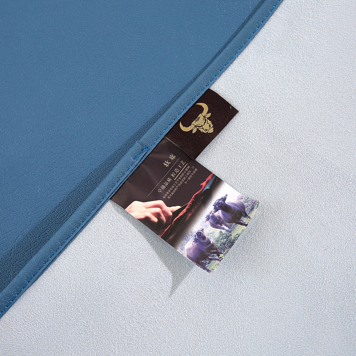 91家纺网 家纺一手货源 找家纺 栩裕纺织 2026新款仿牛皮凉席软席 天蓝色