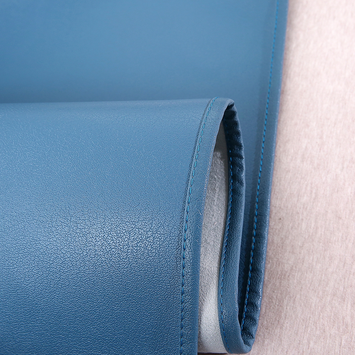 91家纺网 家纺一手货源 找家纺 栩裕纺织 2026新款仿牛皮凉席软席 天蓝色