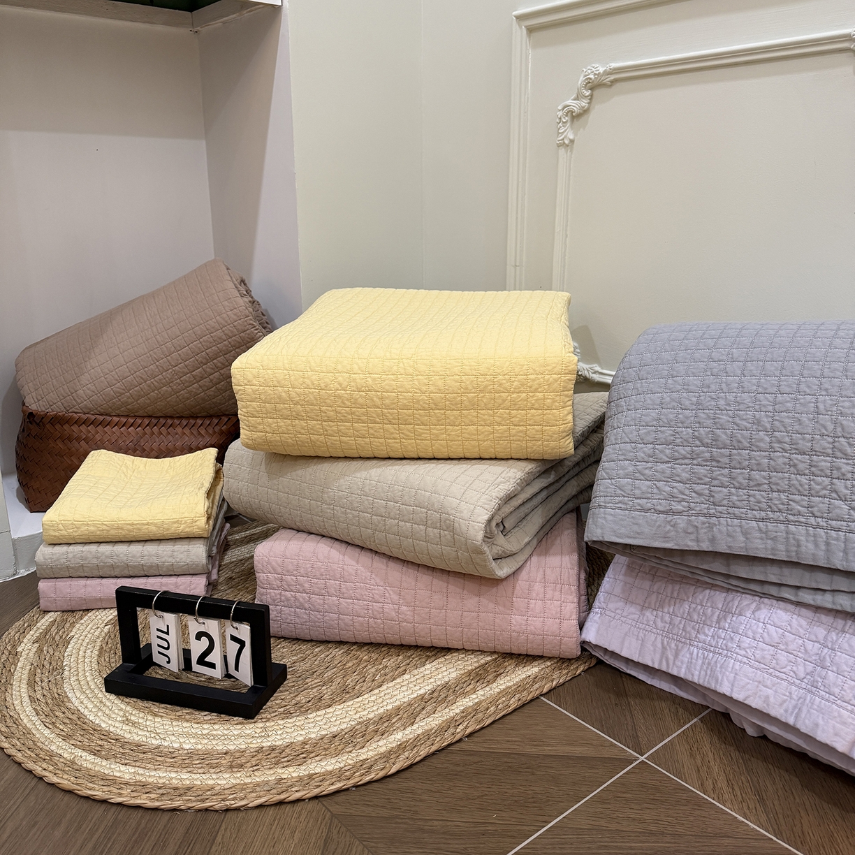 91家纺网 家纺一手货源 找家纺 床盖工厂店 2026新款双面全棉填充棉花面包格床盖三件套 组合图