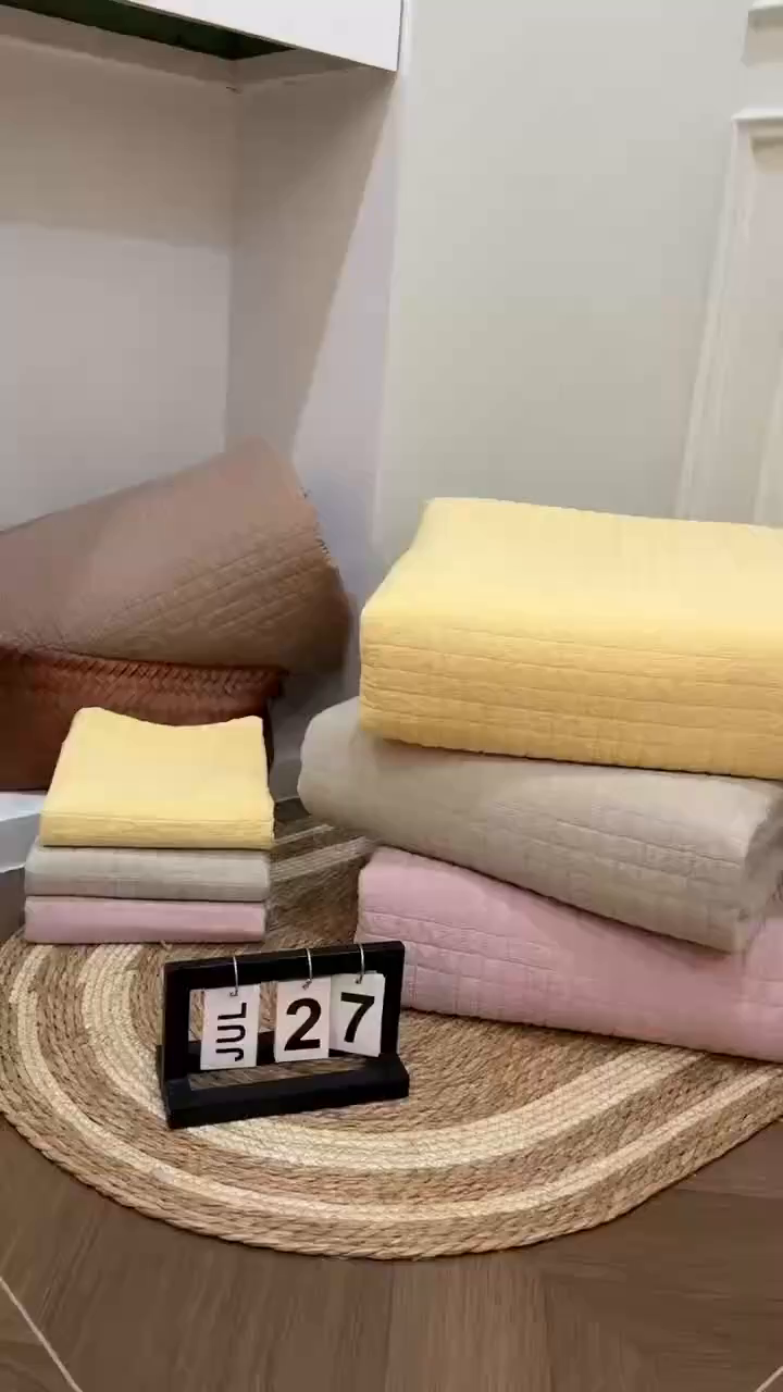 91家纺网 家纺一手货源 找家纺 （总）床盖工厂店 2026新款双面全棉填充棉花面包格床盖三件套