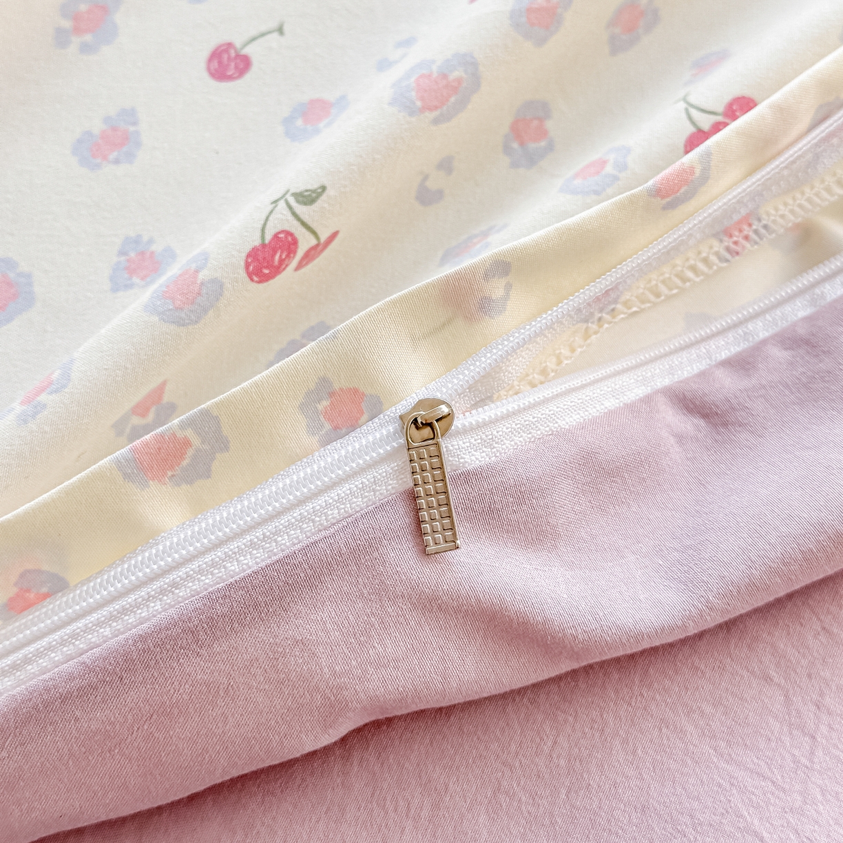 91家纺网 家纺一手货源 找家纺 （总）斯卡诺家纺 2026新款春夏古法水洗仿棉云感纱四件套小布袋五件套