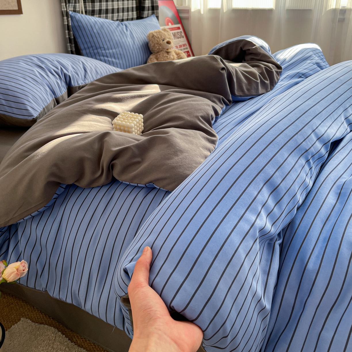 91家纺网 家纺一手货源 找家纺 赫然 2026新款水洗双层纱四件套 宝蓝黑条